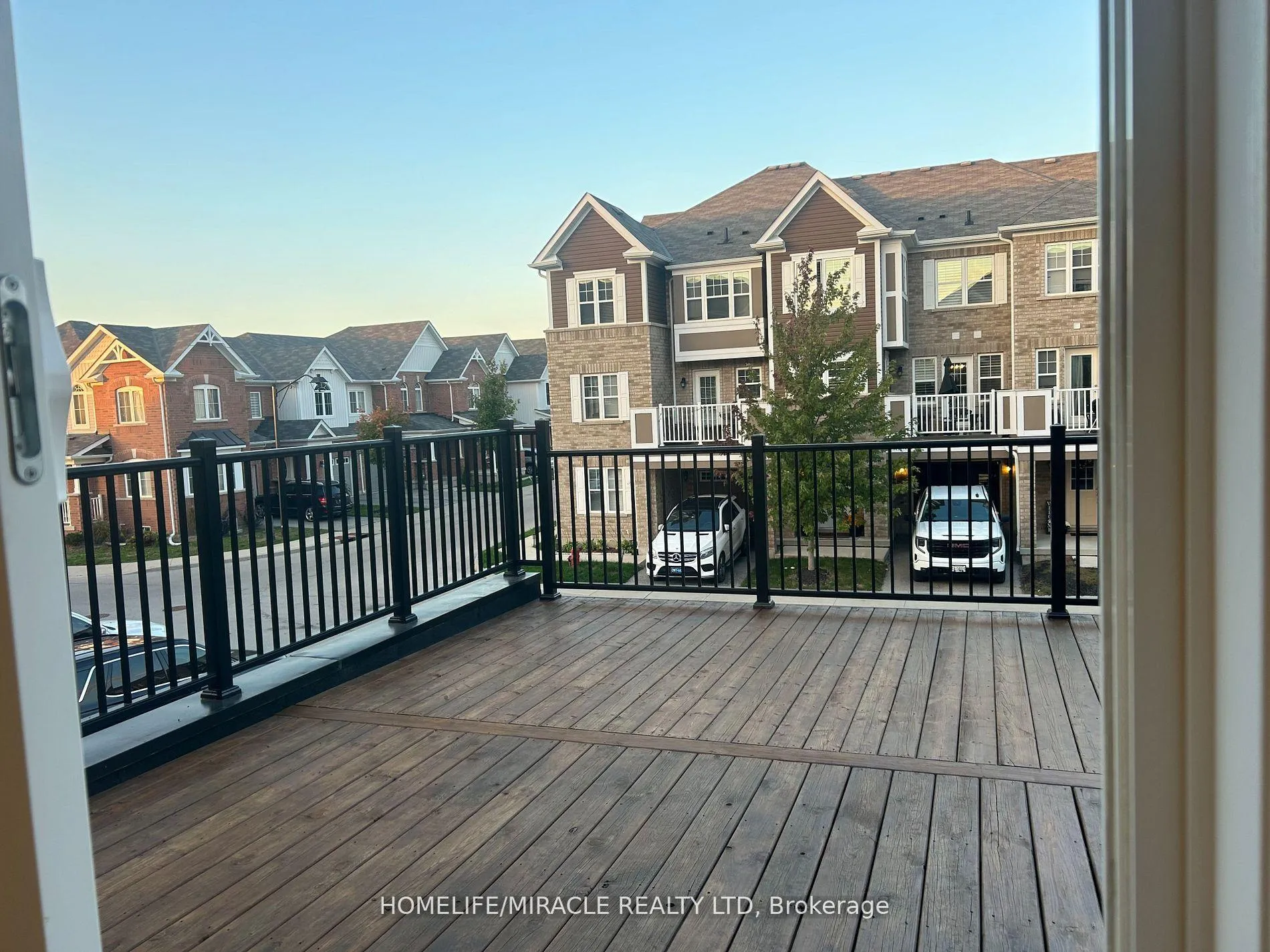 Photo 23 of Unit 6, 22 Spring Creek Drive, Hamilton, Waterdown — HOMEH