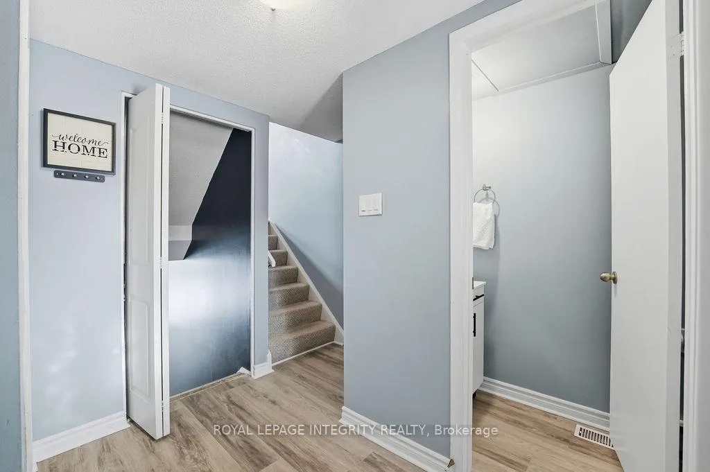 Photo 4 of Unit 8, 3205 Uplands Drive, Ottawa, Hunt Club Woods — HOMEH