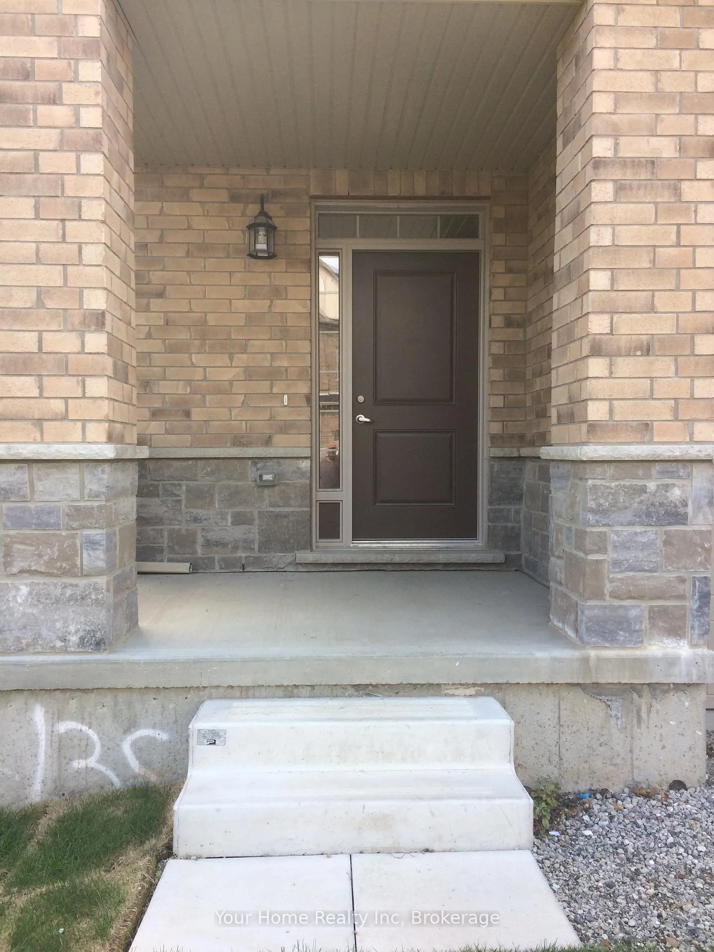 Photo 2 of 135 Law Drive N, Guelph, Grange Road — HOMEH