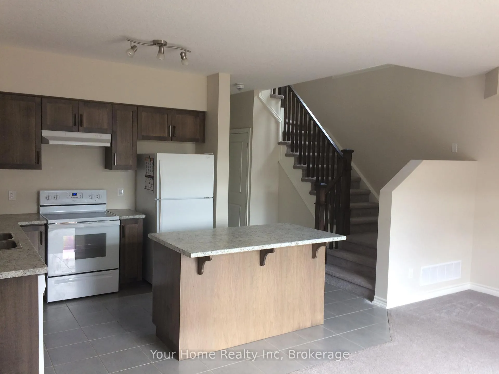 Photo 7 of 135 Law Drive N, Guelph, Grange Road — HOMEH
