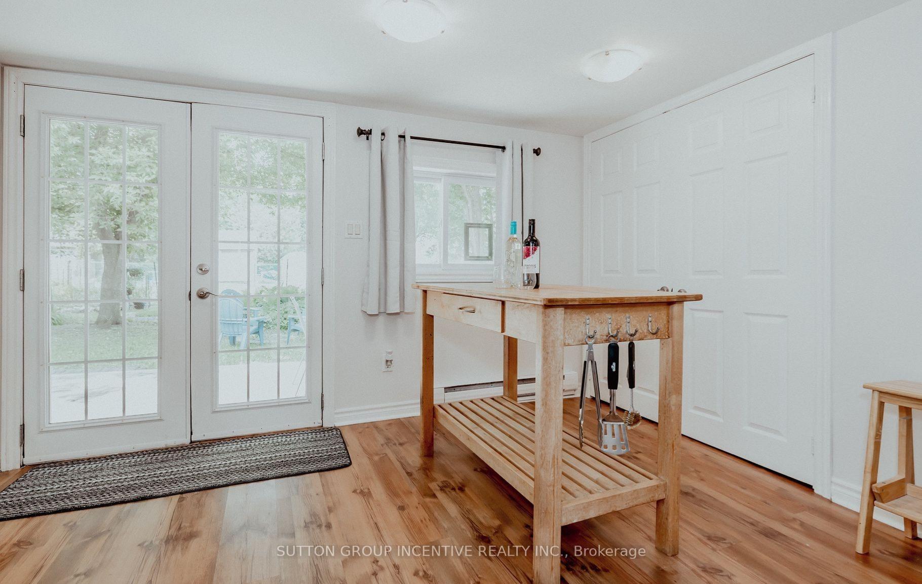 Photo 10 of 711 Innisfil Beach Road, Innisfil, Alcona — HOMEH