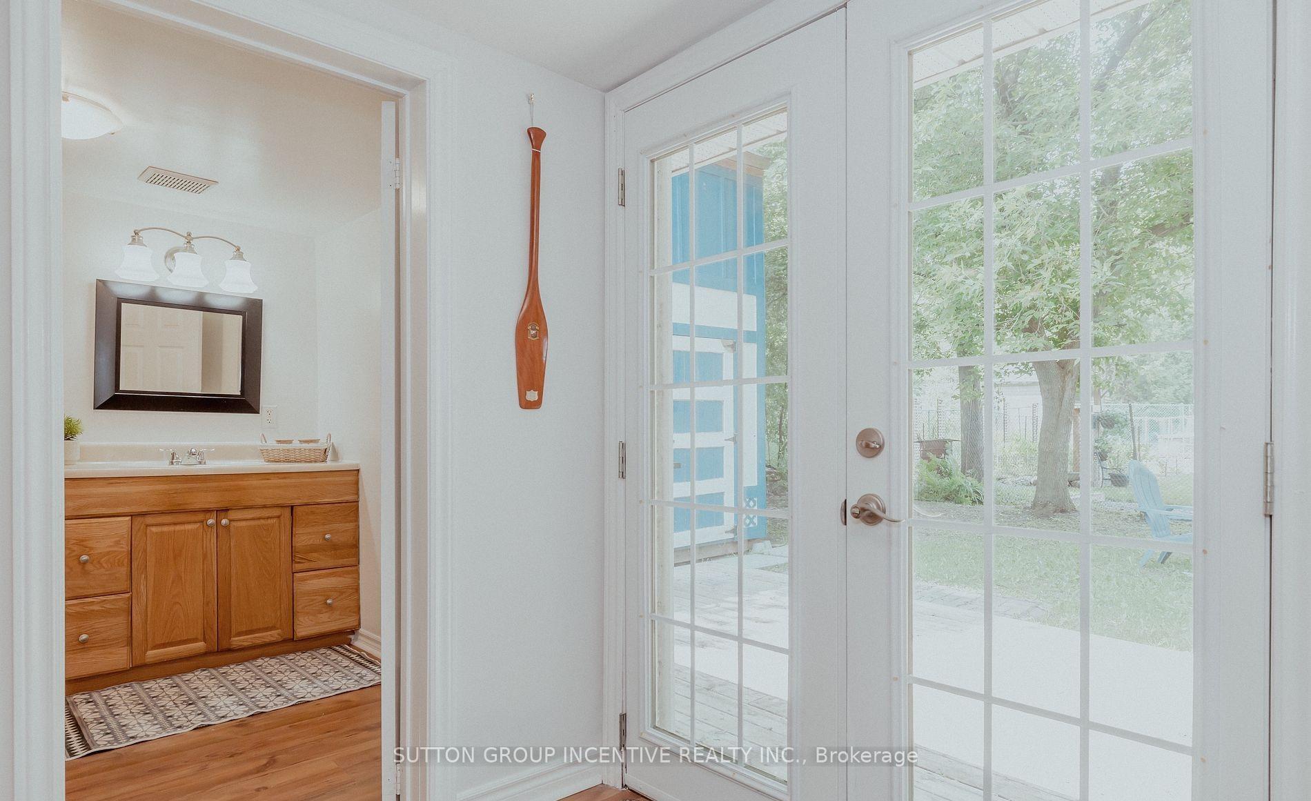 Photo 18 of 711 Innisfil Beach Road, Innisfil, Alcona — HOMEH