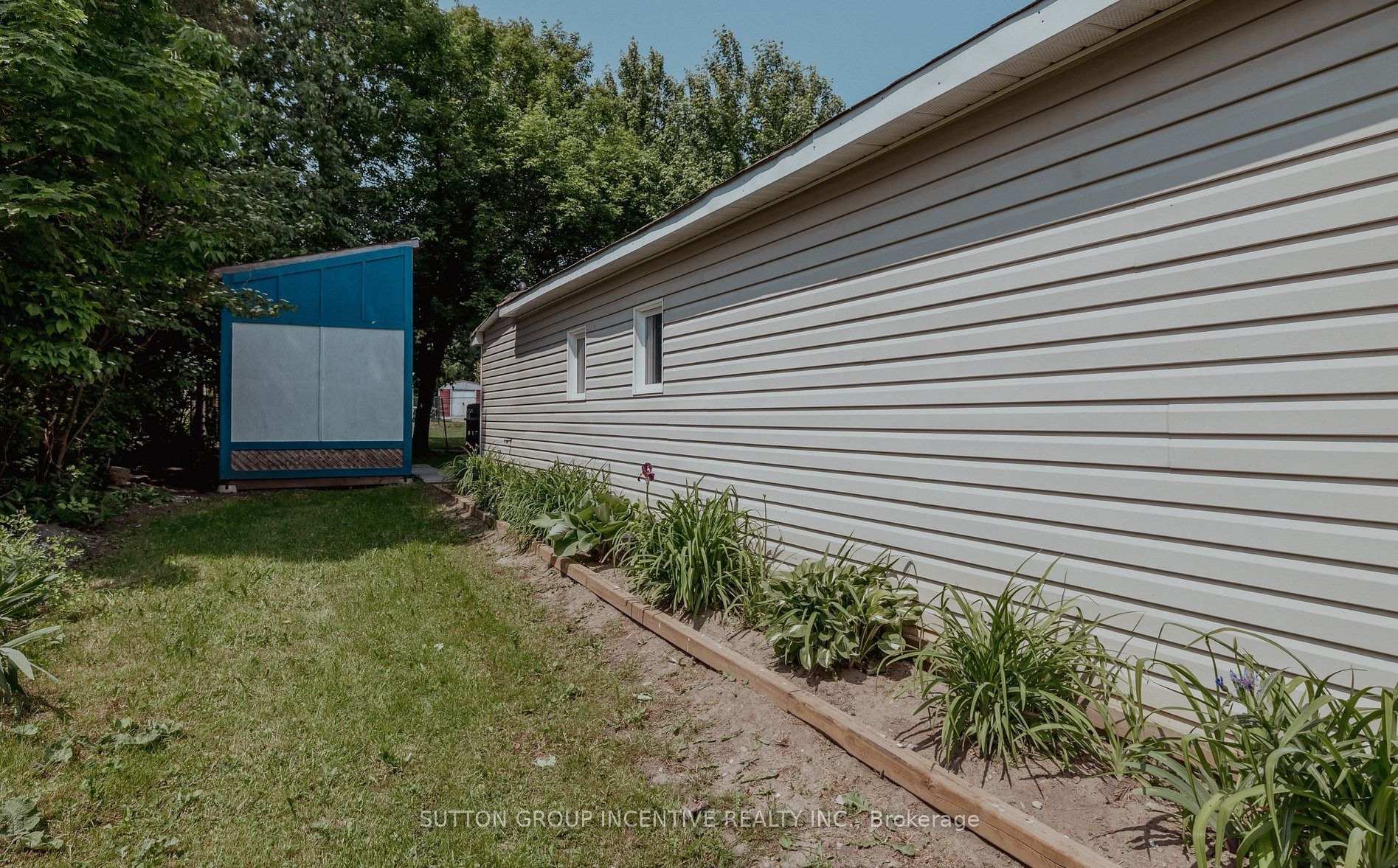 Photo 25 of 711 Innisfil Beach Road, Innisfil, Alcona — HOMEH