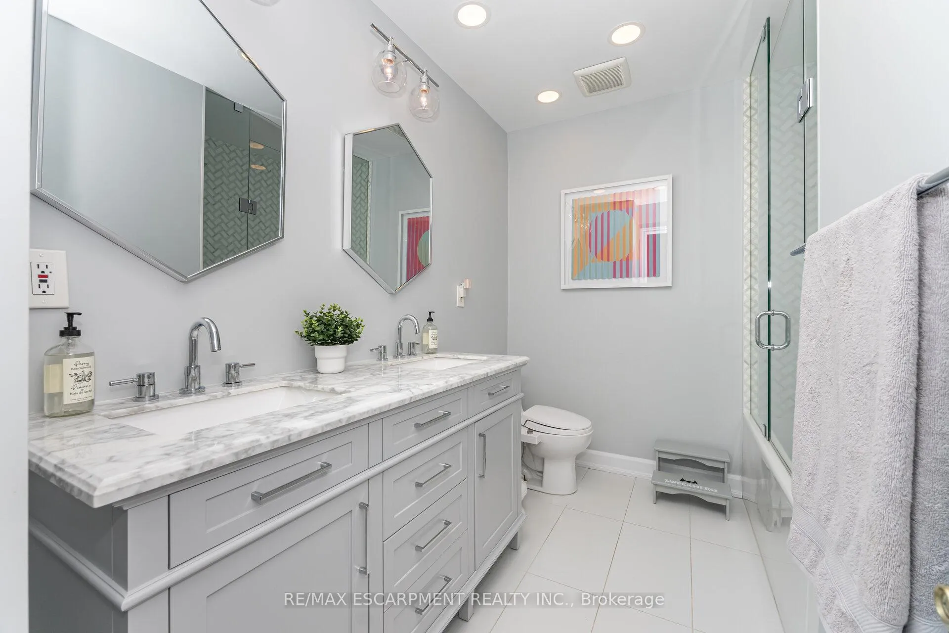 Photo 20 of 154 Rainbow Drive, Vaughan, West Woodbridge — HOMEH