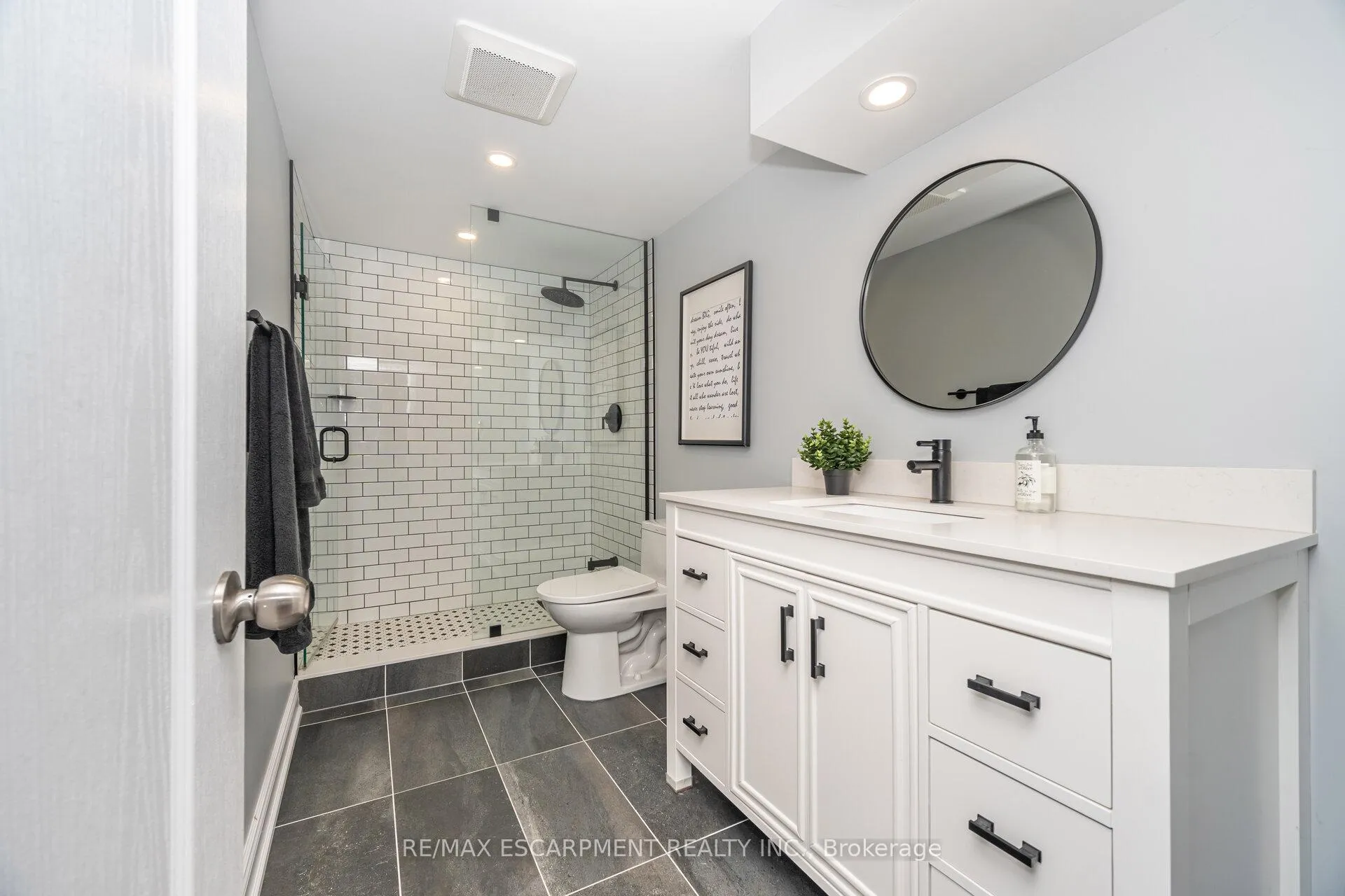 Photo 39 of 154 Rainbow Drive, Vaughan, West Woodbridge — HOMEH