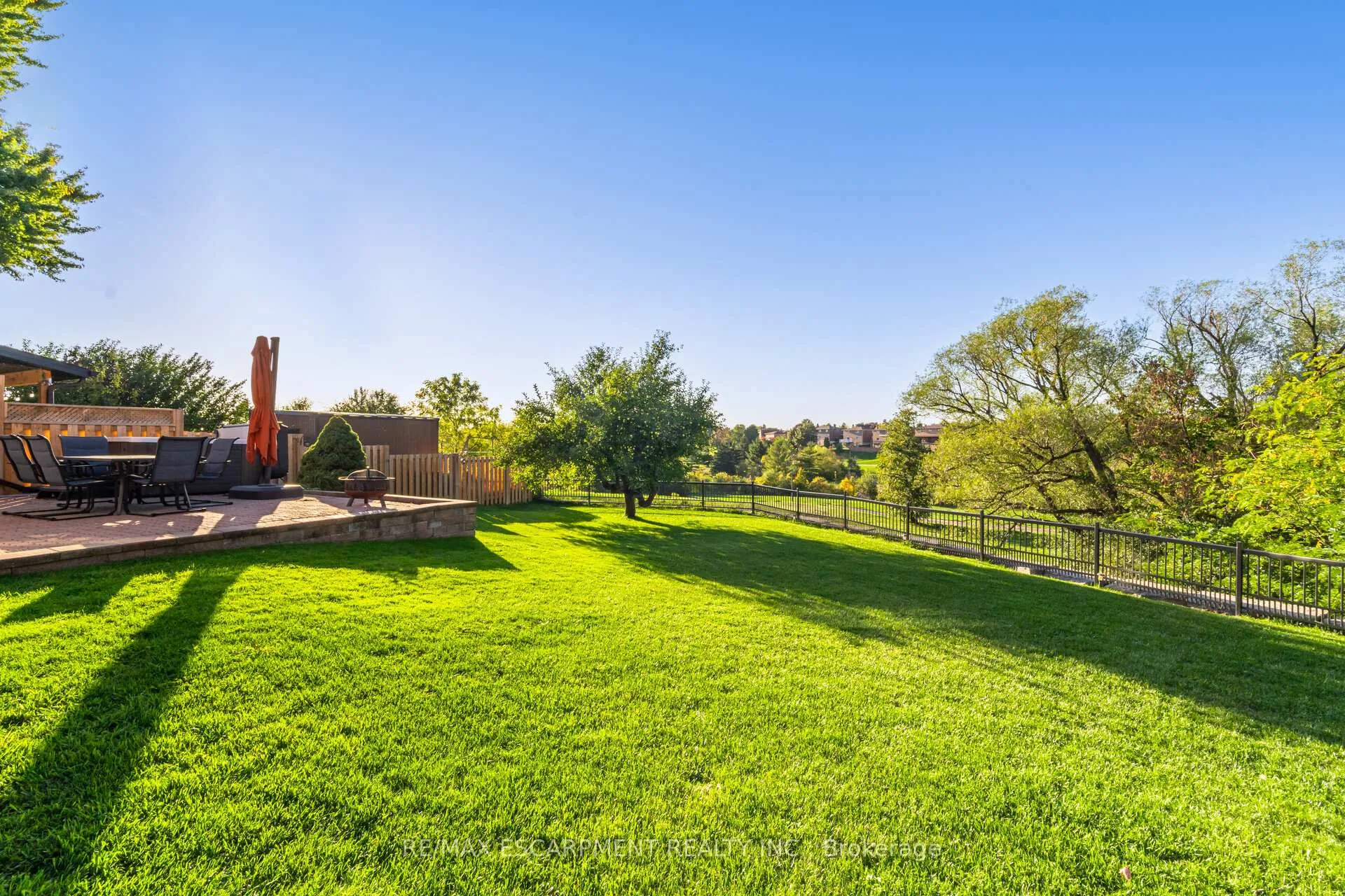 Photo 44 of 154 Rainbow Drive, Vaughan, West Woodbridge — HOMEH