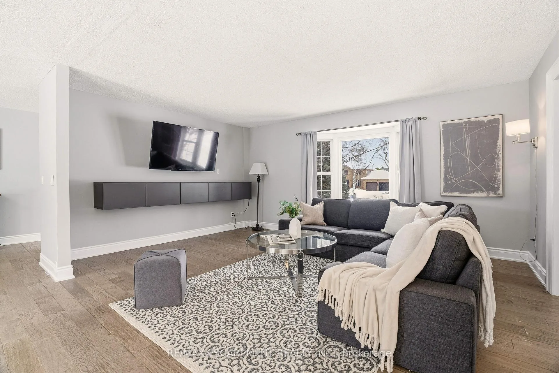 Photo 11 of 41 John Martin Crescent, Hamilton, Rural Flamborough — HOMEH