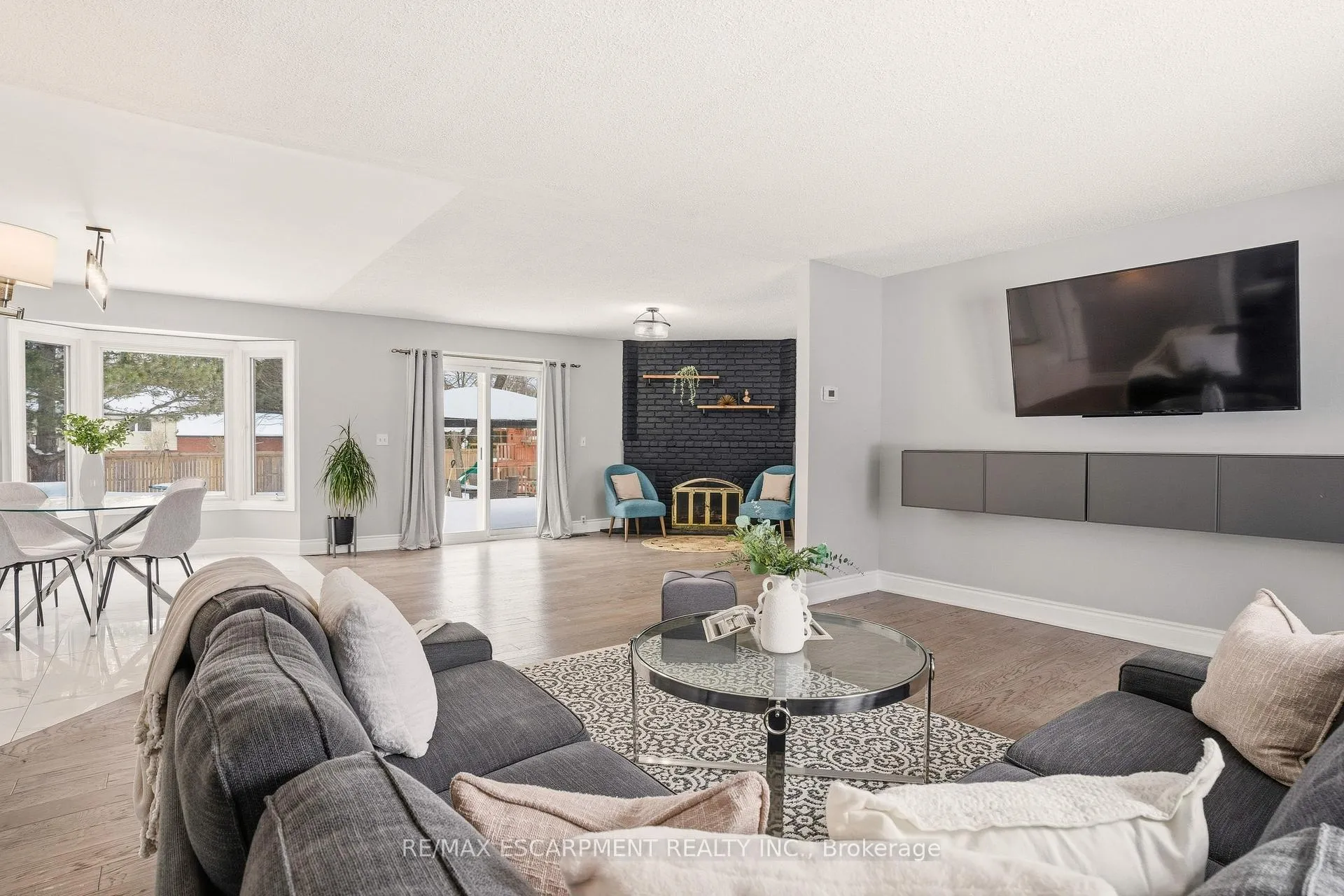 Photo 12 of 41 John Martin Crescent, Hamilton, Rural Flamborough — HOMEH