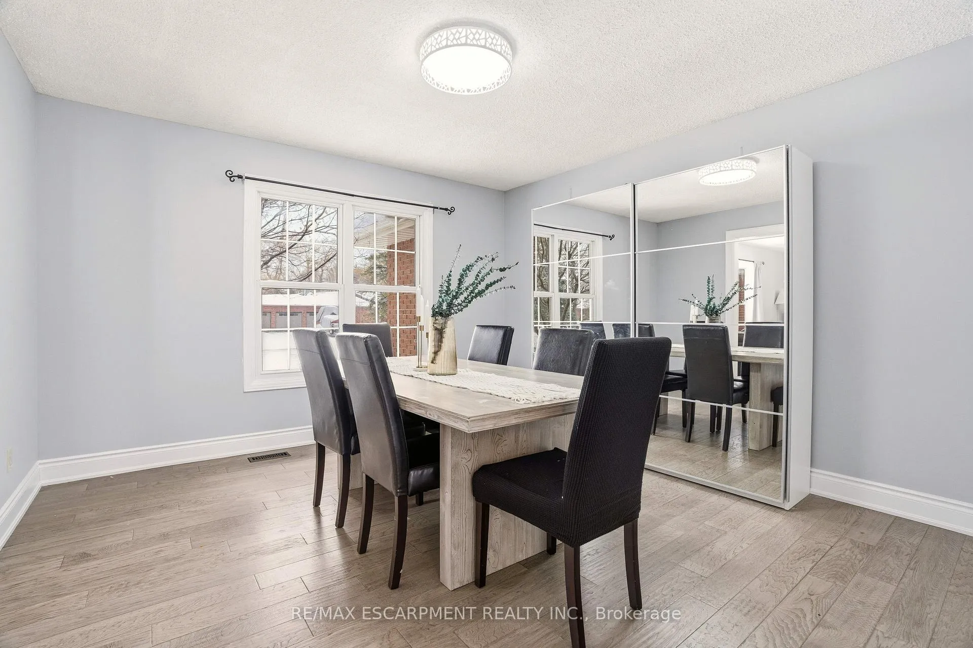 Photo 14 of 41 John Martin Crescent, Hamilton, Rural Flamborough — HOMEH