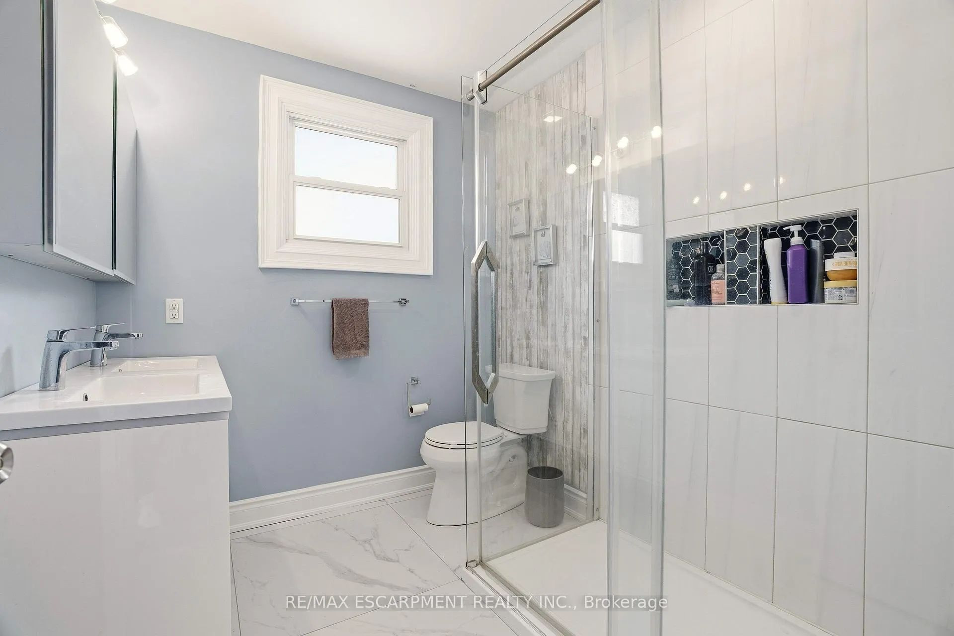 Photo 20 of 41 John Martin Crescent, Hamilton, Rural Flamborough — HOMEH