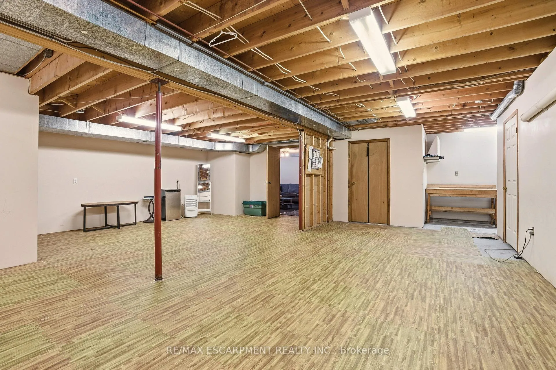 Photo 24 of 41 John Martin Crescent, Hamilton, Rural Flamborough — HOMEH
