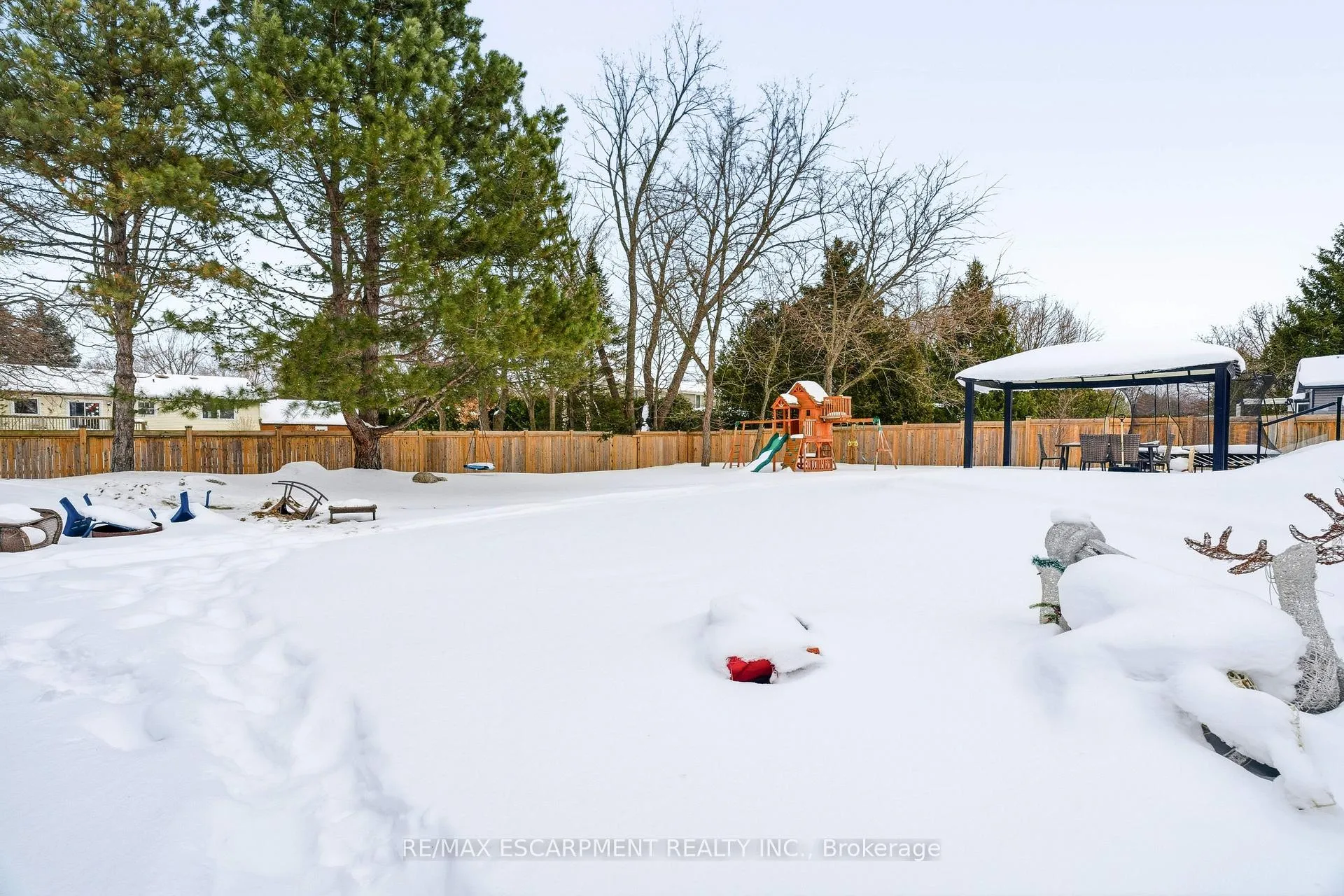 Photo 43 of 41 John Martin Crescent, Hamilton, Rural Flamborough — HOMEH