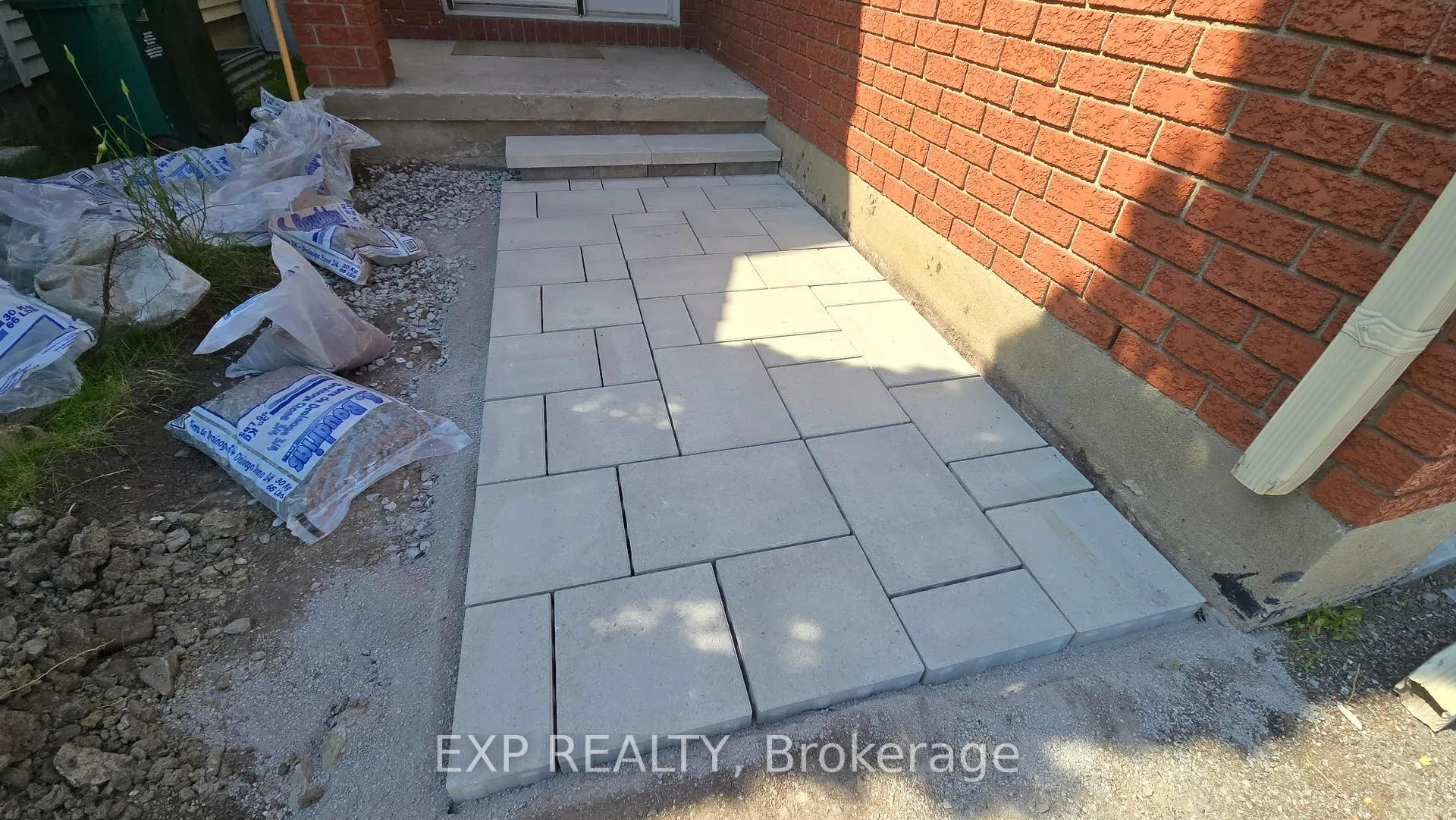 Photo 39 of 23 Raj Terrace, Ottawa, Hunt Club Park — HOMEH