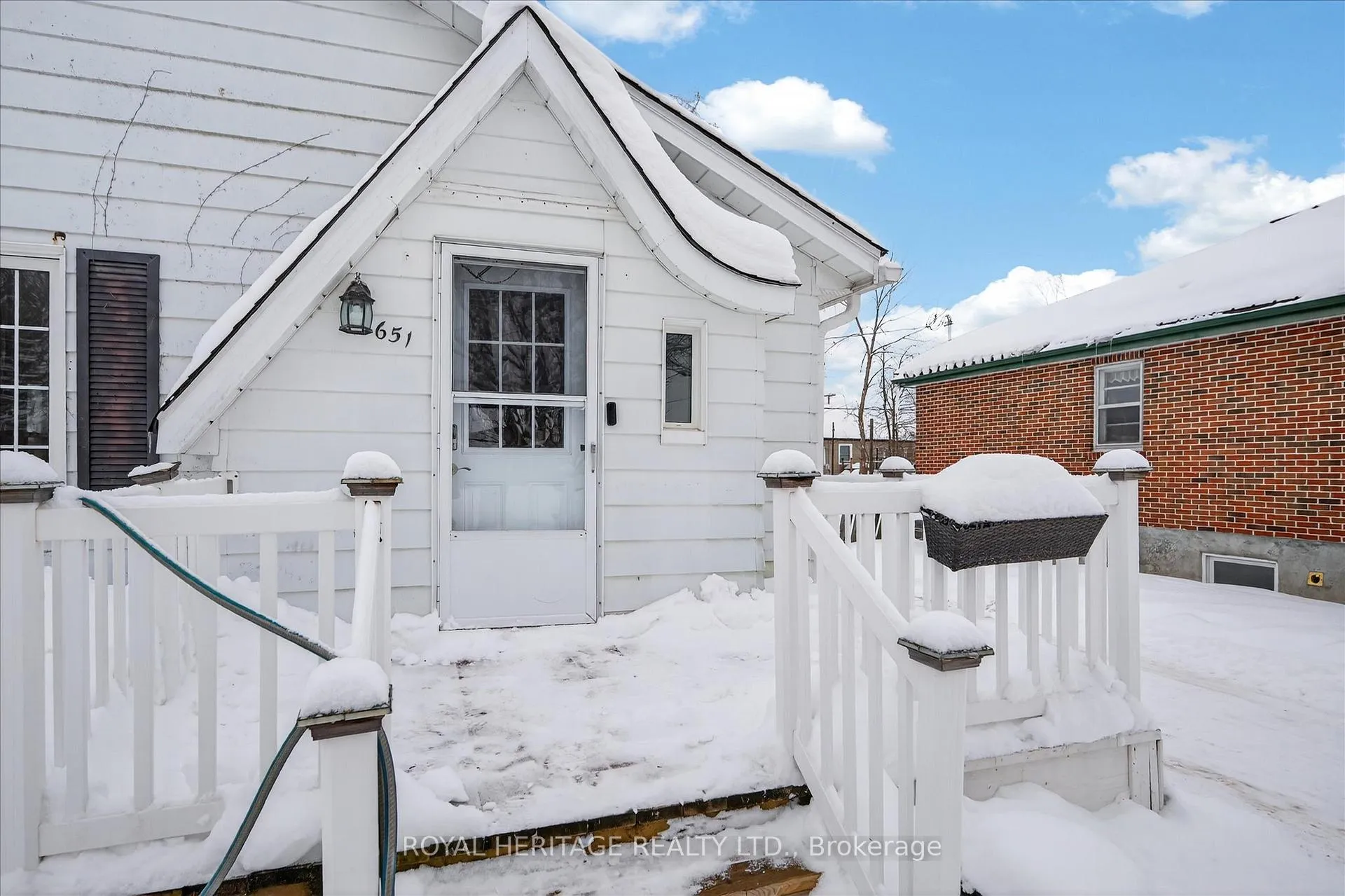 Photo 4 of 651 Montrose Street, Peterborough, Otonabee Ward 1 — HOMEH