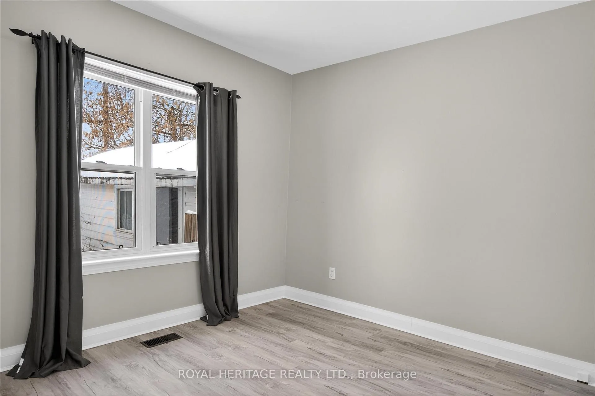 Photo 25 of 651 Montrose Street, Peterborough, Otonabee Ward 1 — HOMEH