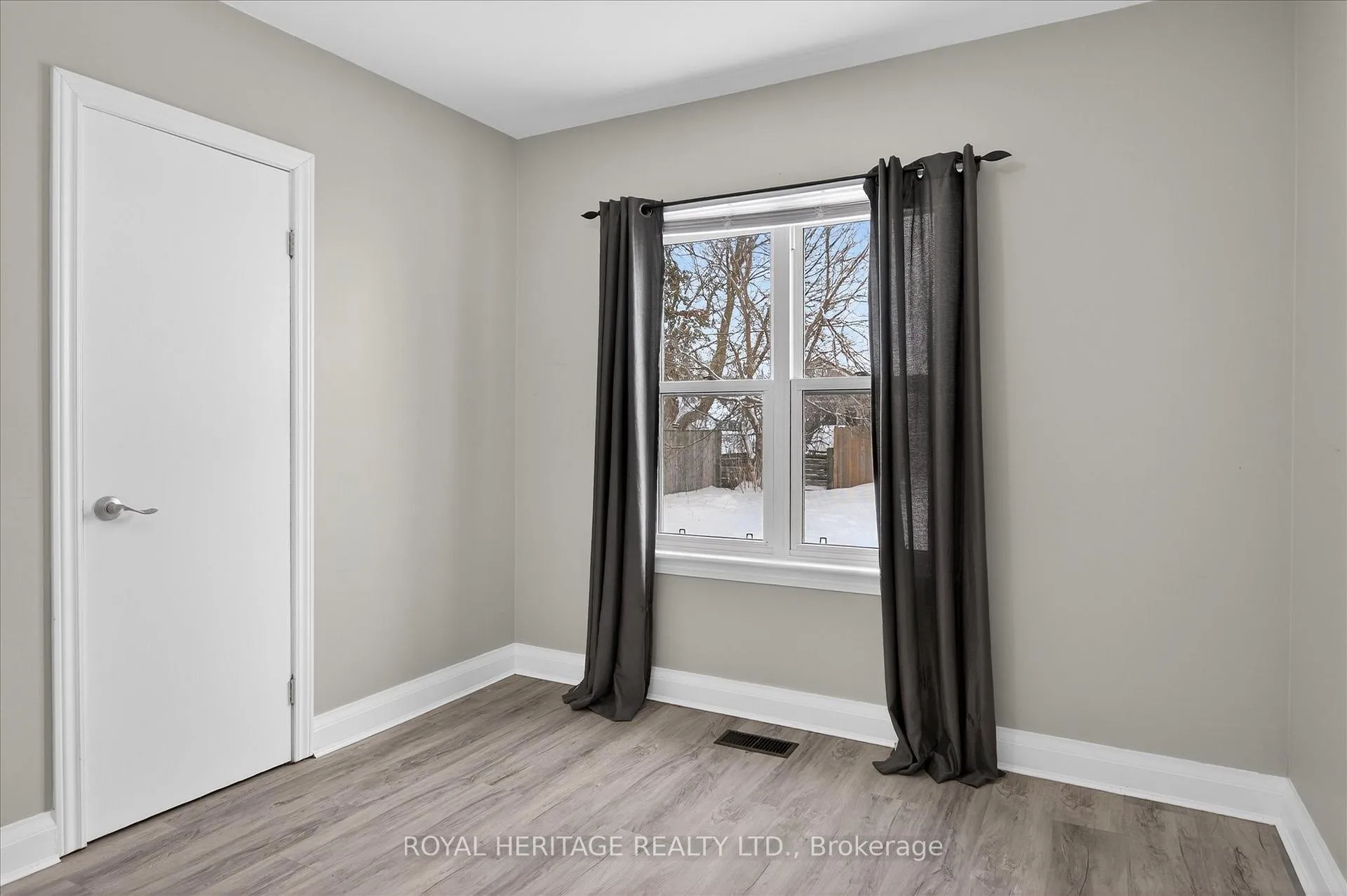 Photo 26 of 651 Montrose Street, Peterborough, Otonabee Ward 1 — HOMEH