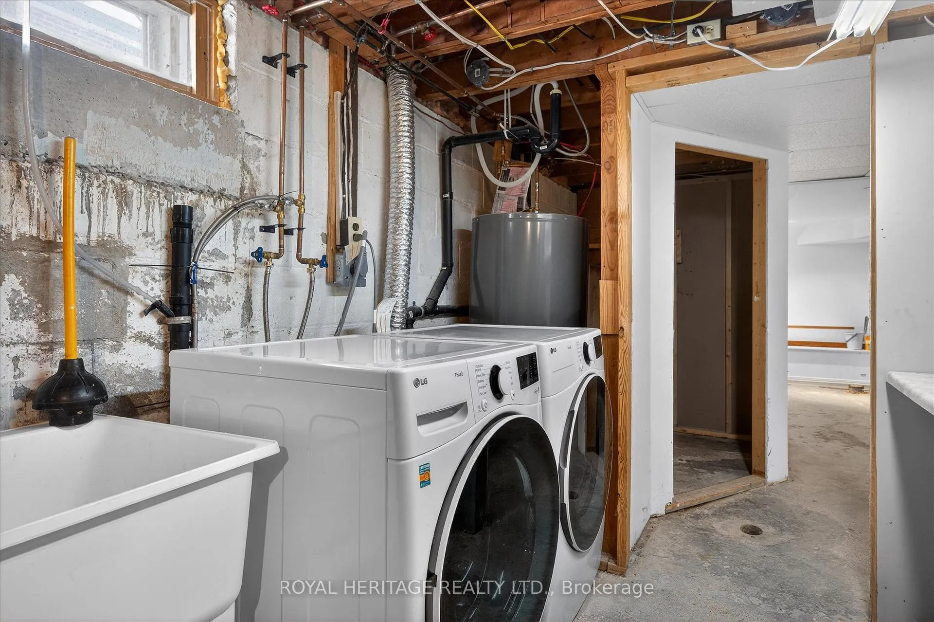 Photo 33 of 651 Montrose Street, Peterborough, Otonabee Ward 1 — HOMEH