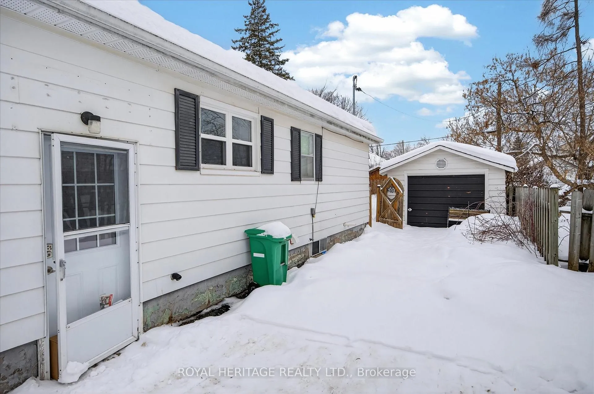 Photo 35 of 651 Montrose Street, Peterborough, Otonabee Ward 1 — HOMEH