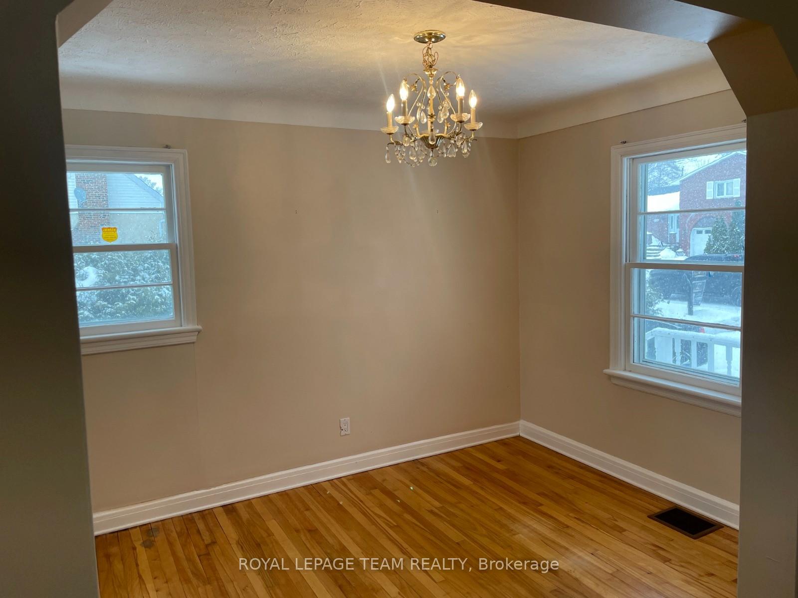 Photo 20 of 113 Rita Avenue, Ottawa, Meadowlands/St. Claire Gardens — HOMEH