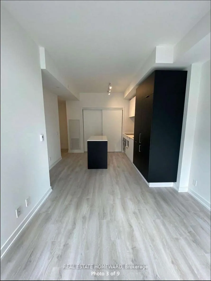 Photo 3 of Unit 716, 33 Helendale Avenue, Toronto, Yonge-Eglinton — HOMEH