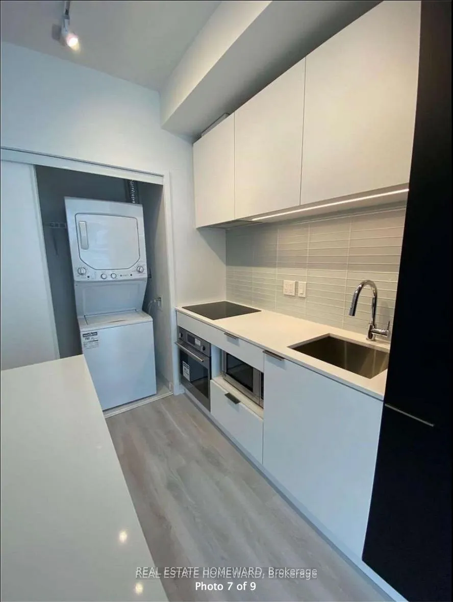 Photo 6 of Unit 716, 33 Helendale Avenue, Toronto, Yonge-Eglinton — HOMEH