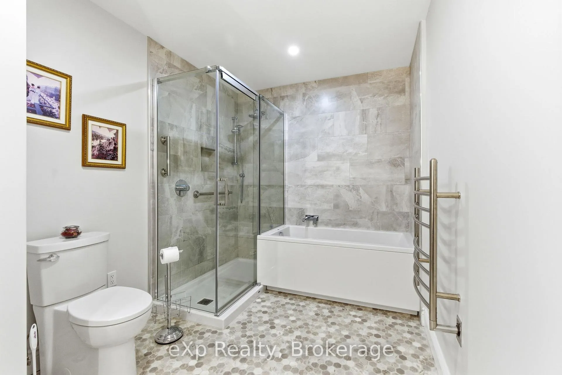 Photo 3 of Unit 206, 30 Front Street, Stratford — HOMEH