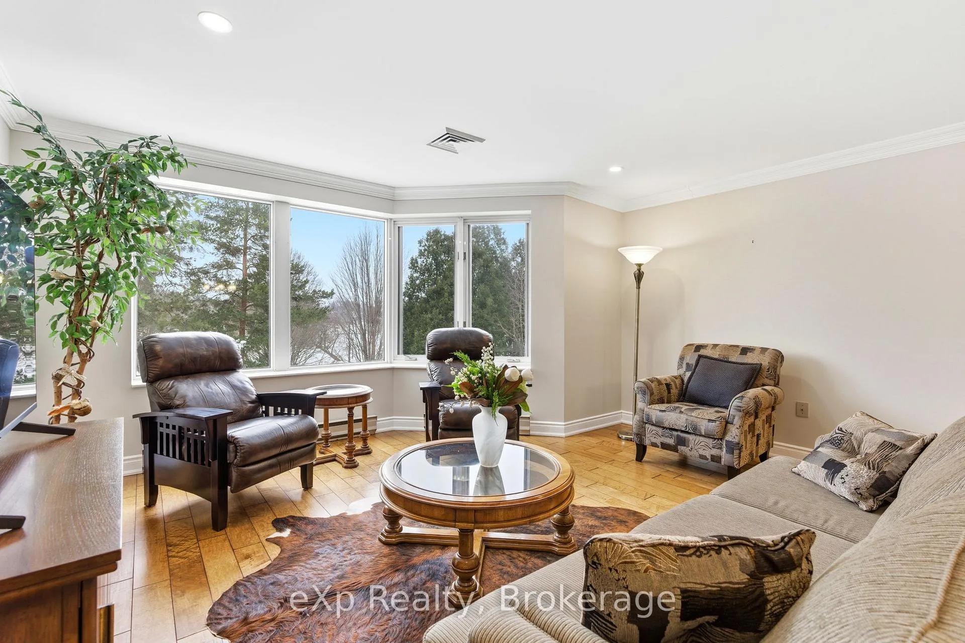 Photo 13 of Unit 206, 30 Front Street, Stratford — HOMEH