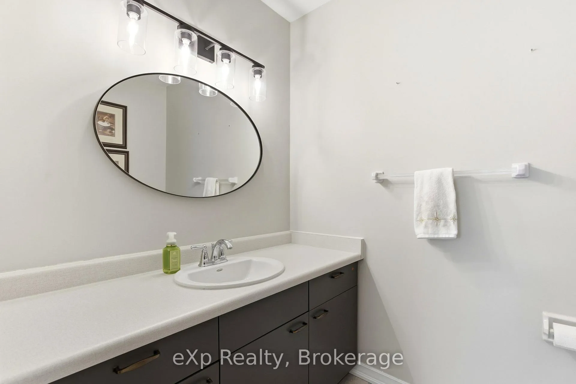 Photo 20 of Unit 206, 30 Front Street, Stratford — HOMEH