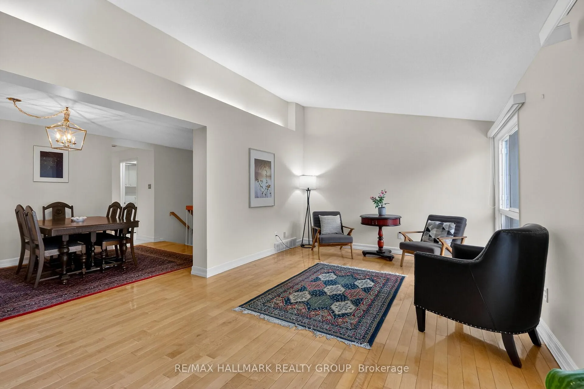 Photo 14 of Unit 13, 1111 Ambleside Drive, Ottawa, Woodroffe — HOMEH