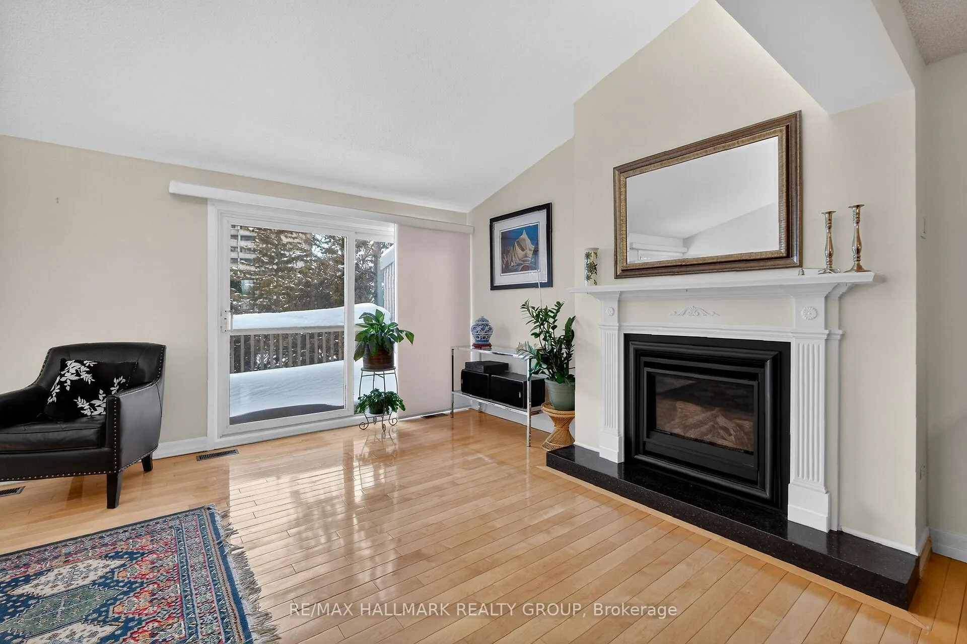 Photo 18 of Unit 13, 1111 Ambleside Drive, Ottawa, Woodroffe — HOMEH