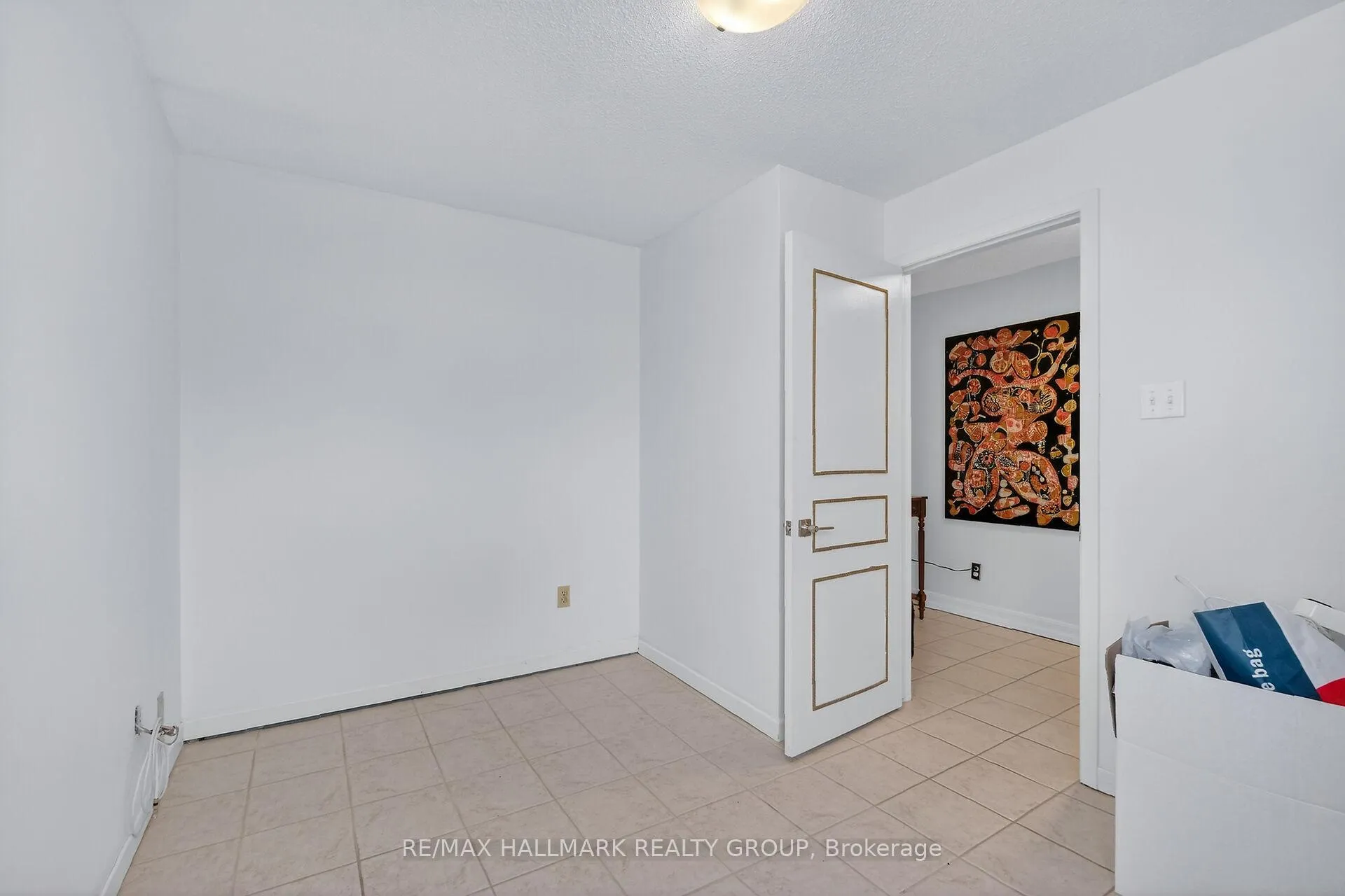 Photo 20 of Unit 13, 1111 Ambleside Drive, Ottawa, Woodroffe — HOMEH