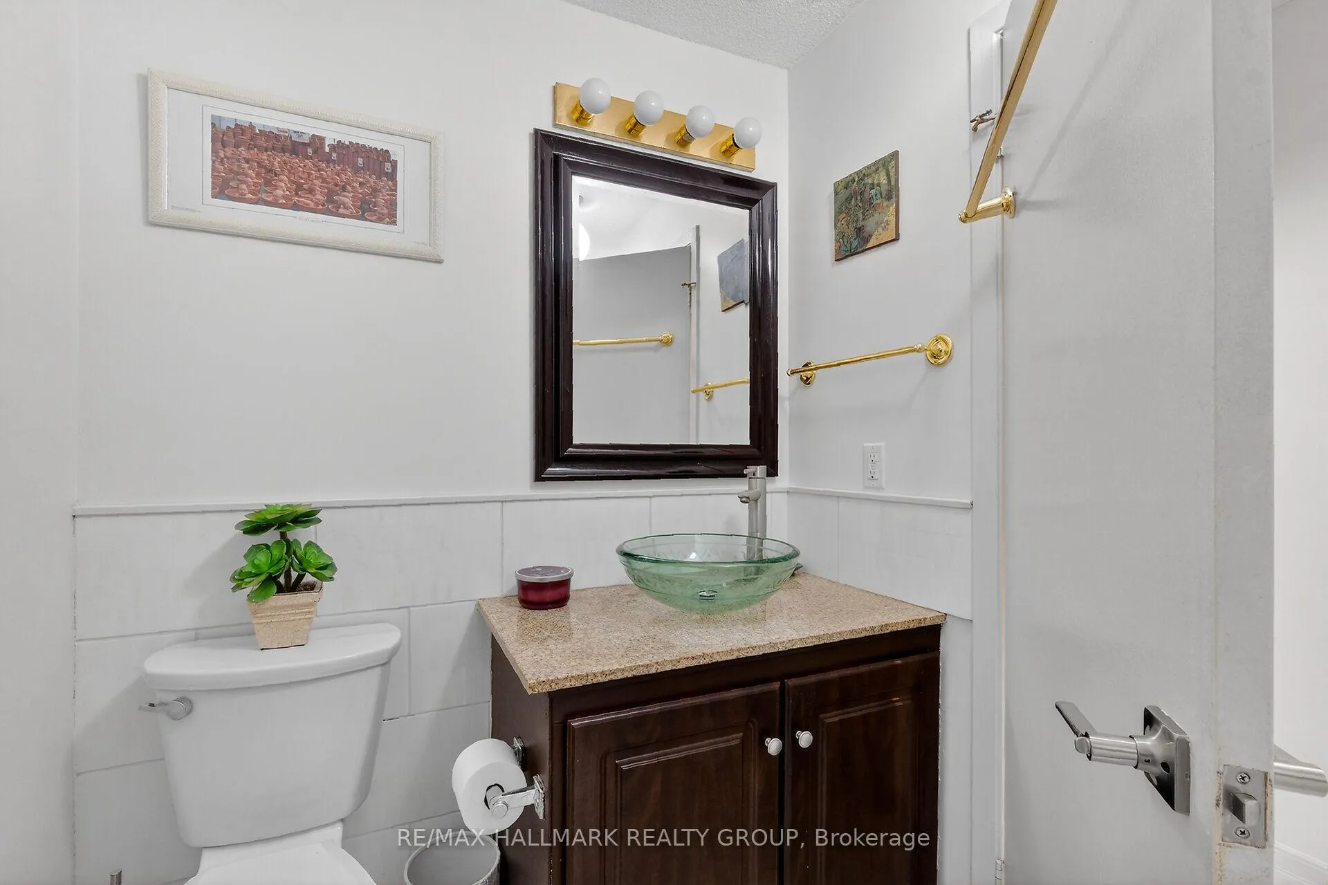 Photo 22 of Unit 13, 1111 Ambleside Drive, Ottawa, Woodroffe — HOMEH