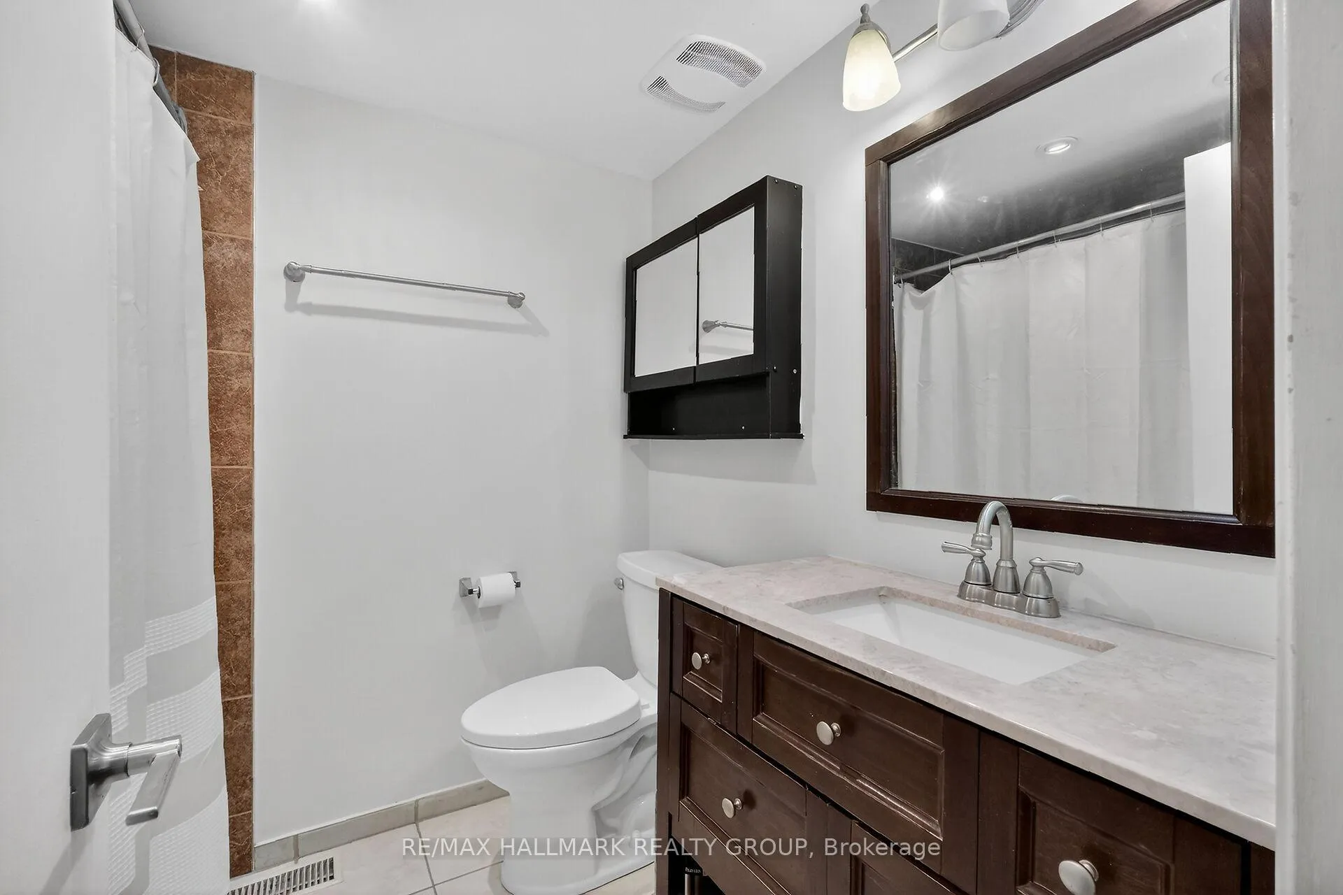 Photo 28 of Unit 13, 1111 Ambleside Drive, Ottawa, Woodroffe — HOMEH