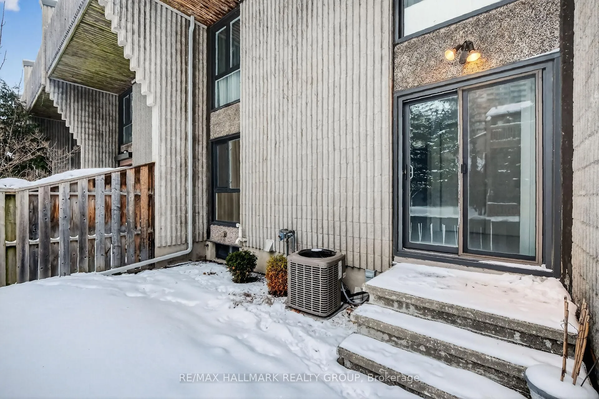 Photo 40 of Unit 13, 1111 Ambleside Drive, Ottawa, Woodroffe — HOMEH