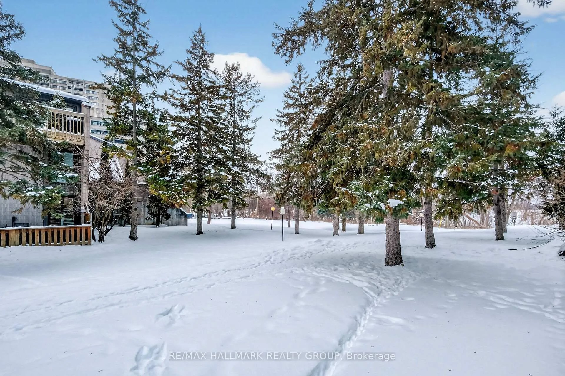 Photo 41 of Unit 13, 1111 Ambleside Drive, Ottawa, Woodroffe — HOMEH
