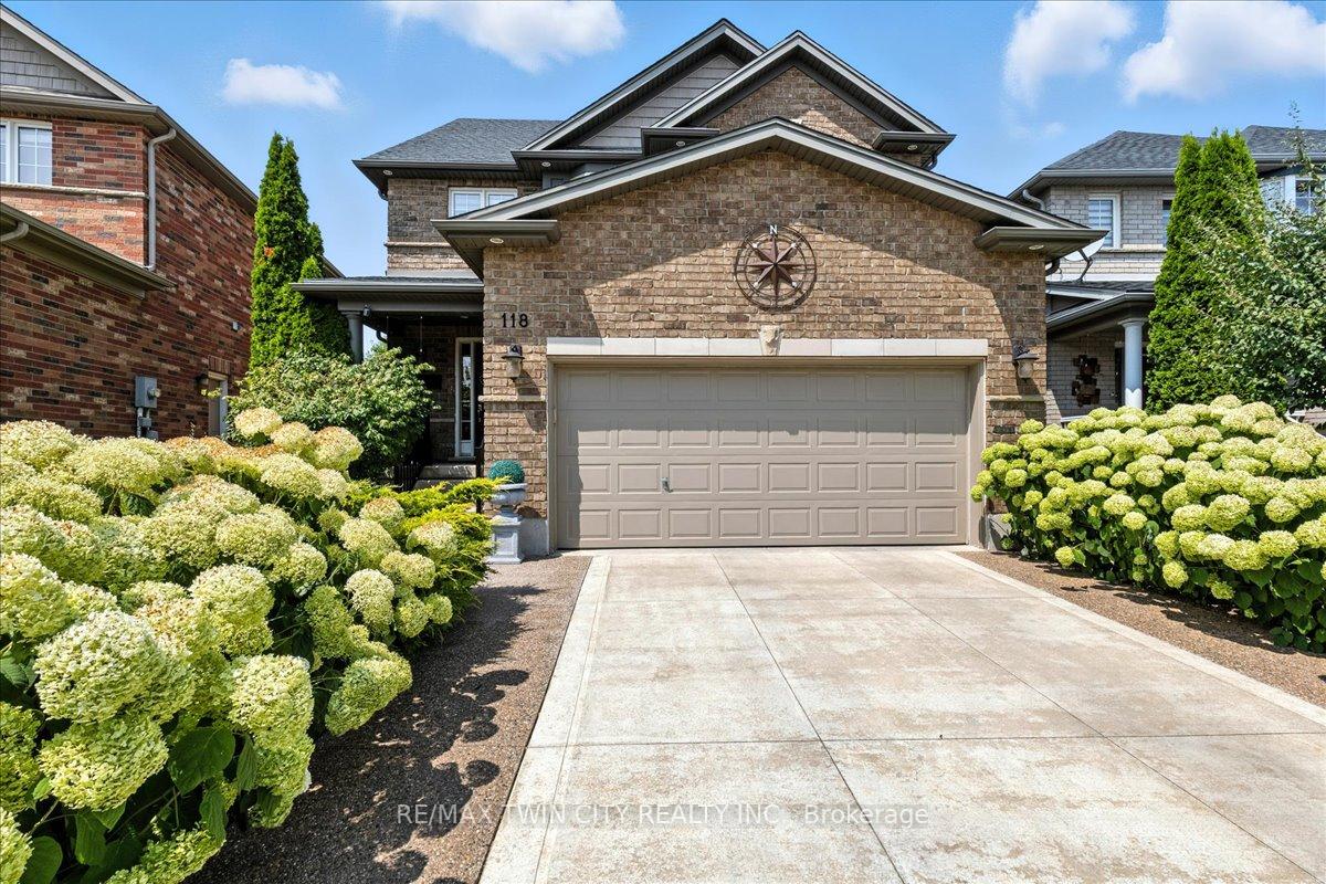 Photo 1 of 118 Banffshire Street, Kitchener, Huron Park — HOMEH