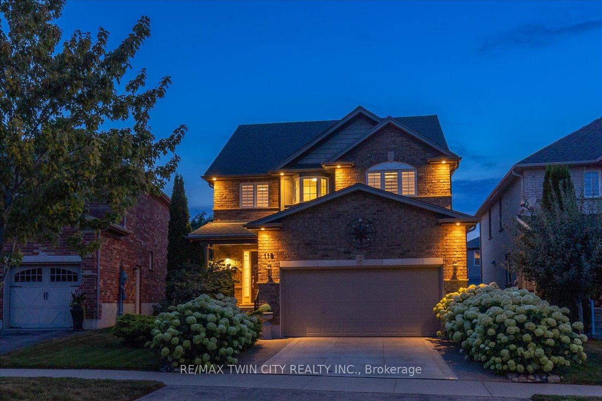 Photo 2 of 118 Banffshire Street, Kitchener, Huron Park — HOMEH