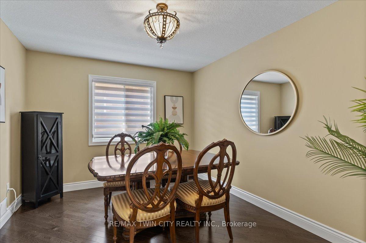 Photo 6 of 118 Banffshire Street, Kitchener, Huron Park — HOMEH