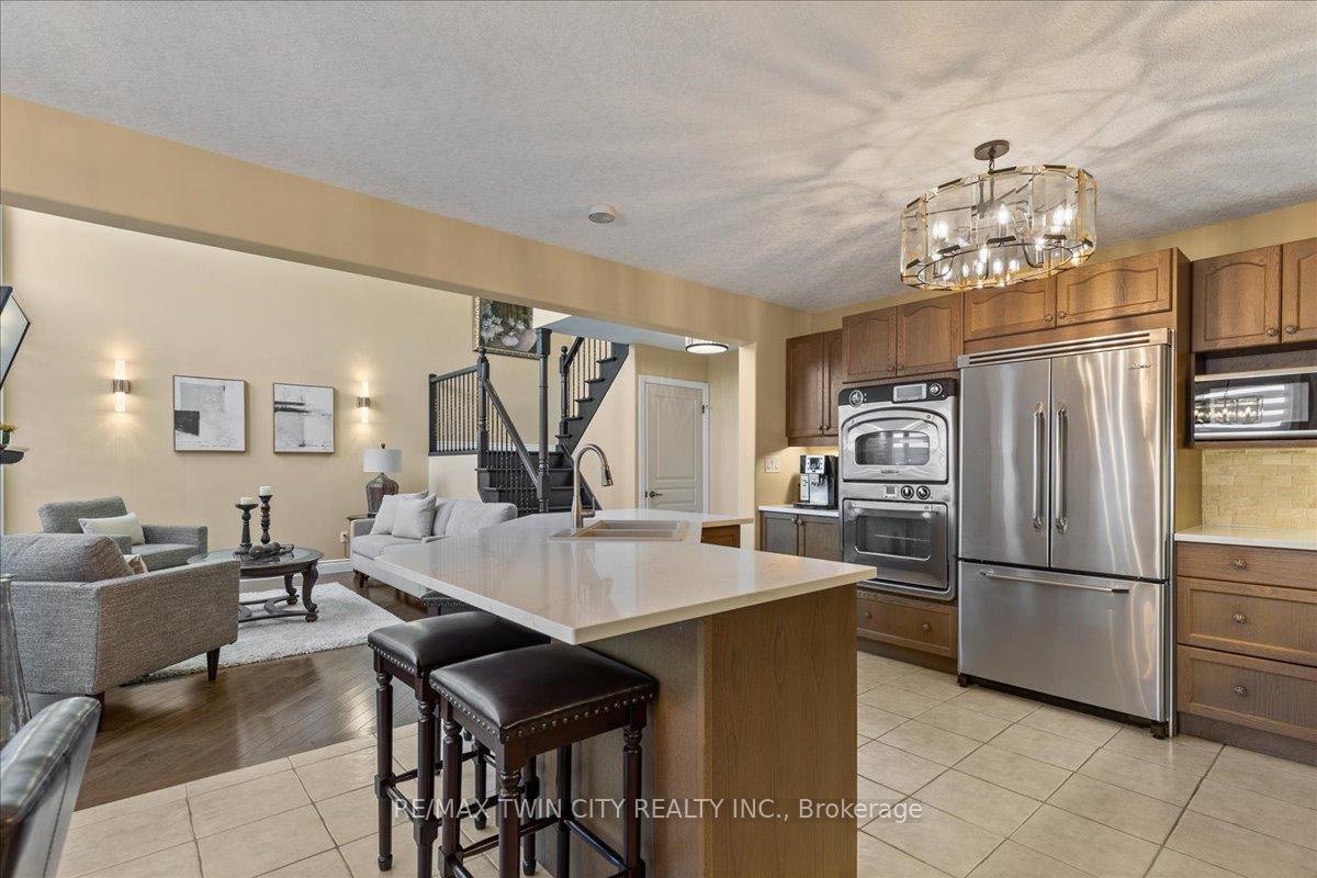 Photo 13 of 118 Banffshire Street, Kitchener, Huron Park — HOMEH