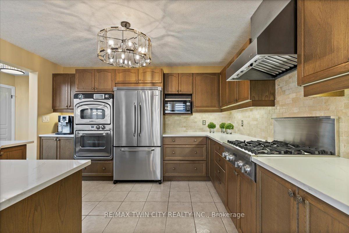 Photo 14 of 118 Banffshire Street, Kitchener, Huron Park — HOMEH