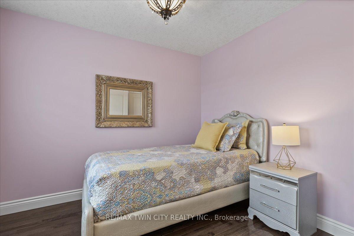 Photo 27 of 118 Banffshire Street, Kitchener, Huron Park — HOMEH