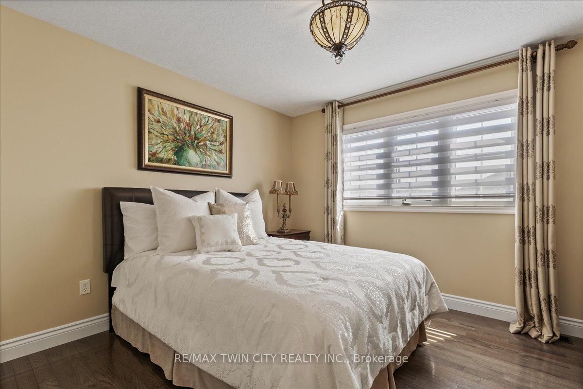 Photo 29 of 118 Banffshire Street, Kitchener, Huron Park — HOMEH
