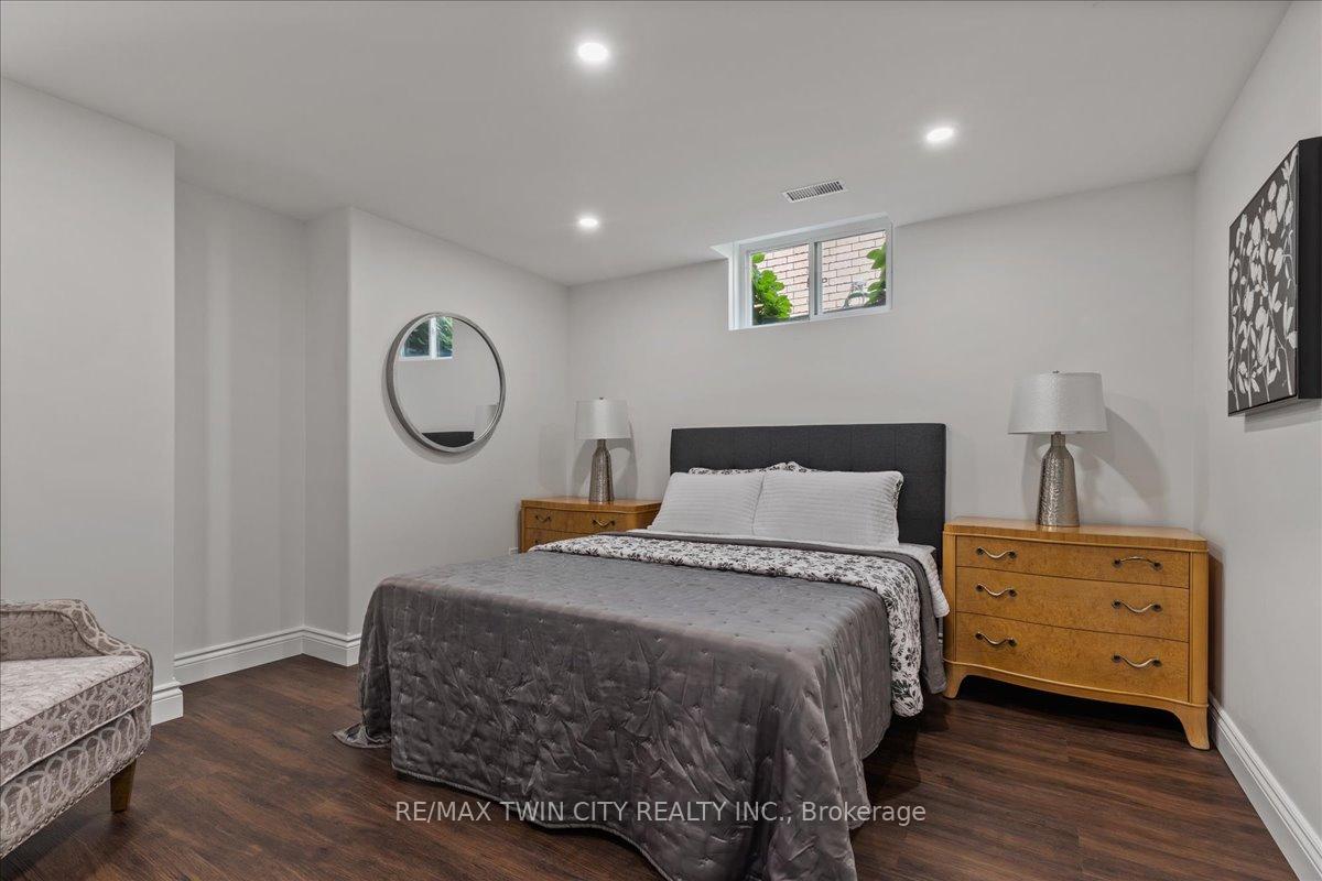 Photo 35 of 118 Banffshire Street, Kitchener, Huron Park — HOMEH