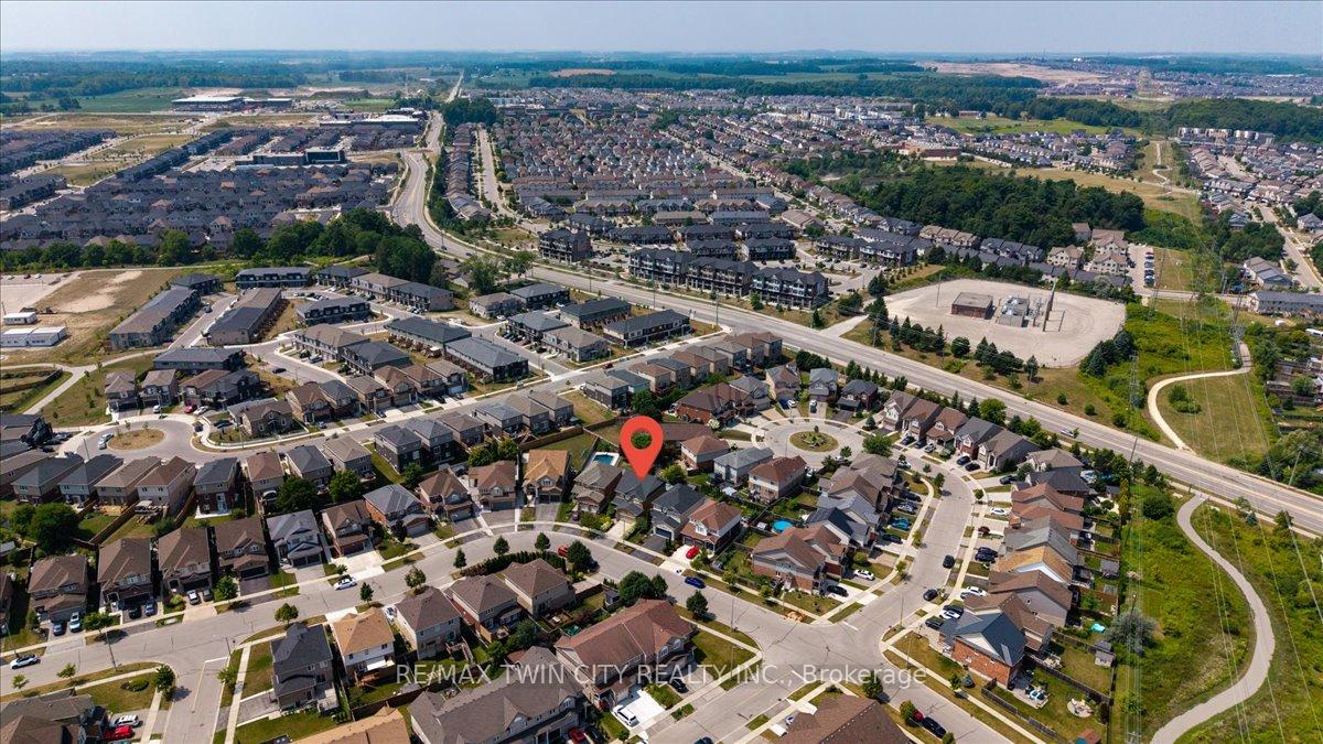 Photo 45 of 118 Banffshire Street, Kitchener, Huron Park — HOMEH
