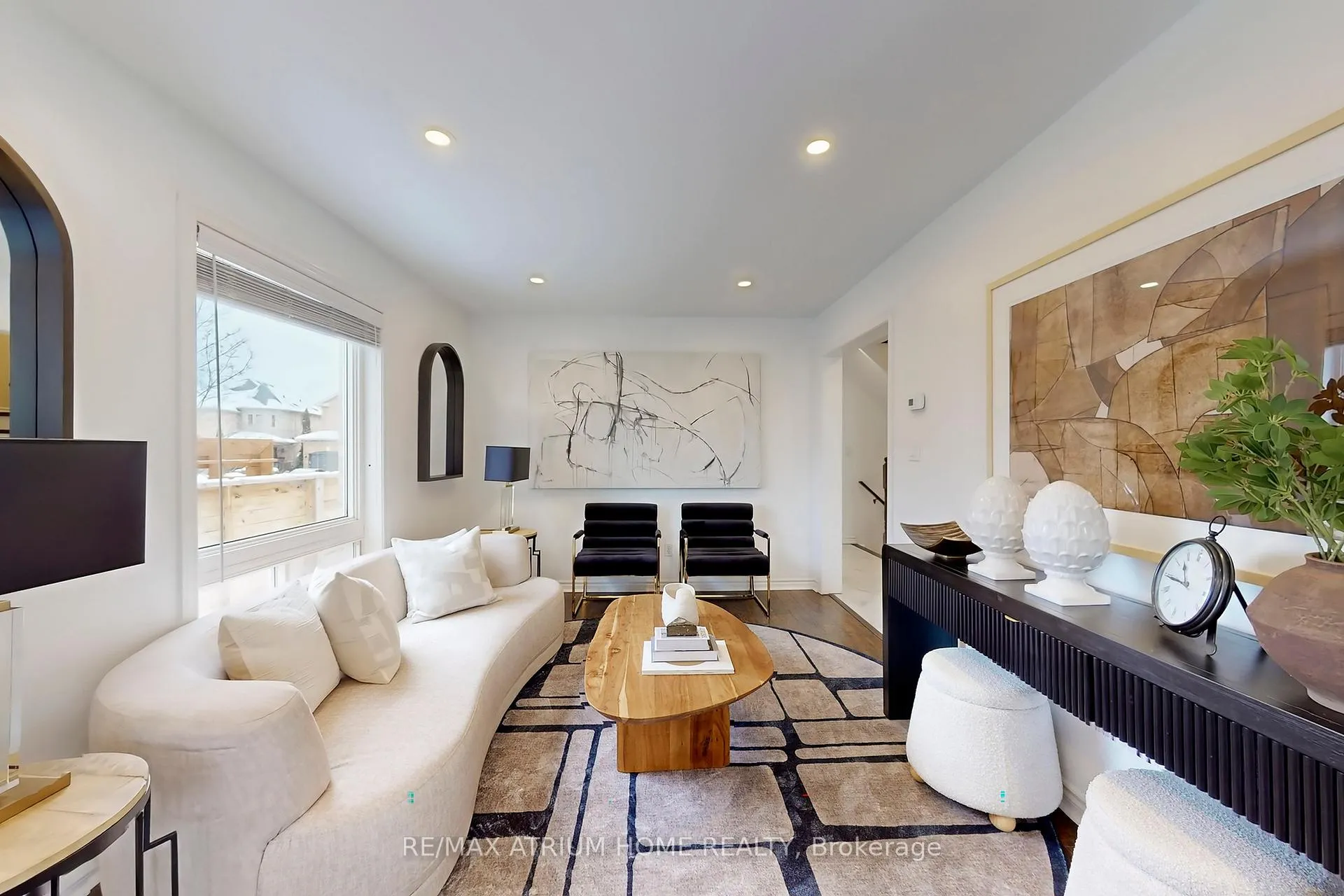 Photo 4 of 24 Castle Green Drive, Whitby, Rolling Acres — HOMEH