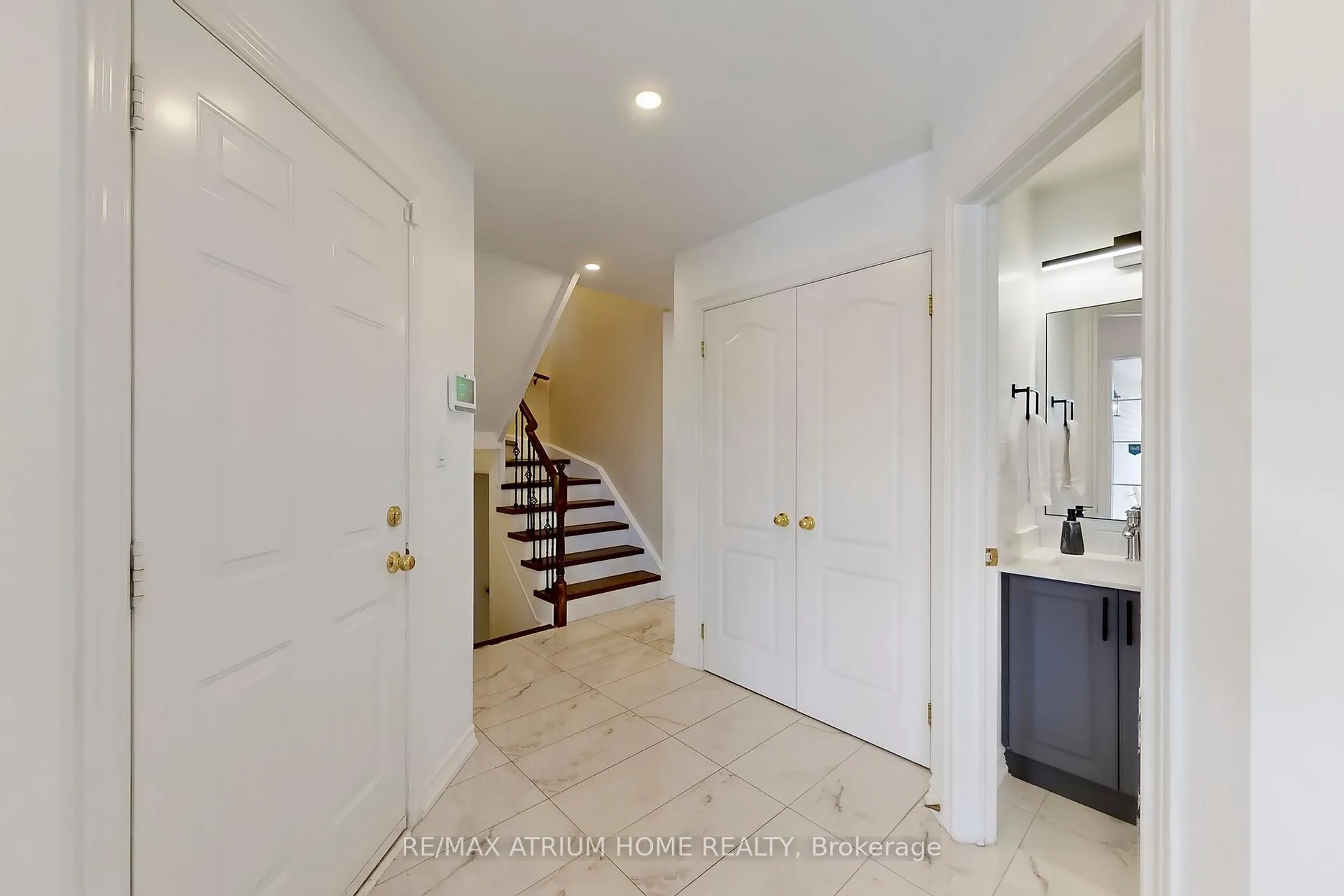 Photo 20 of 24 Castle Green Drive, Whitby, Rolling Acres — HOMEH