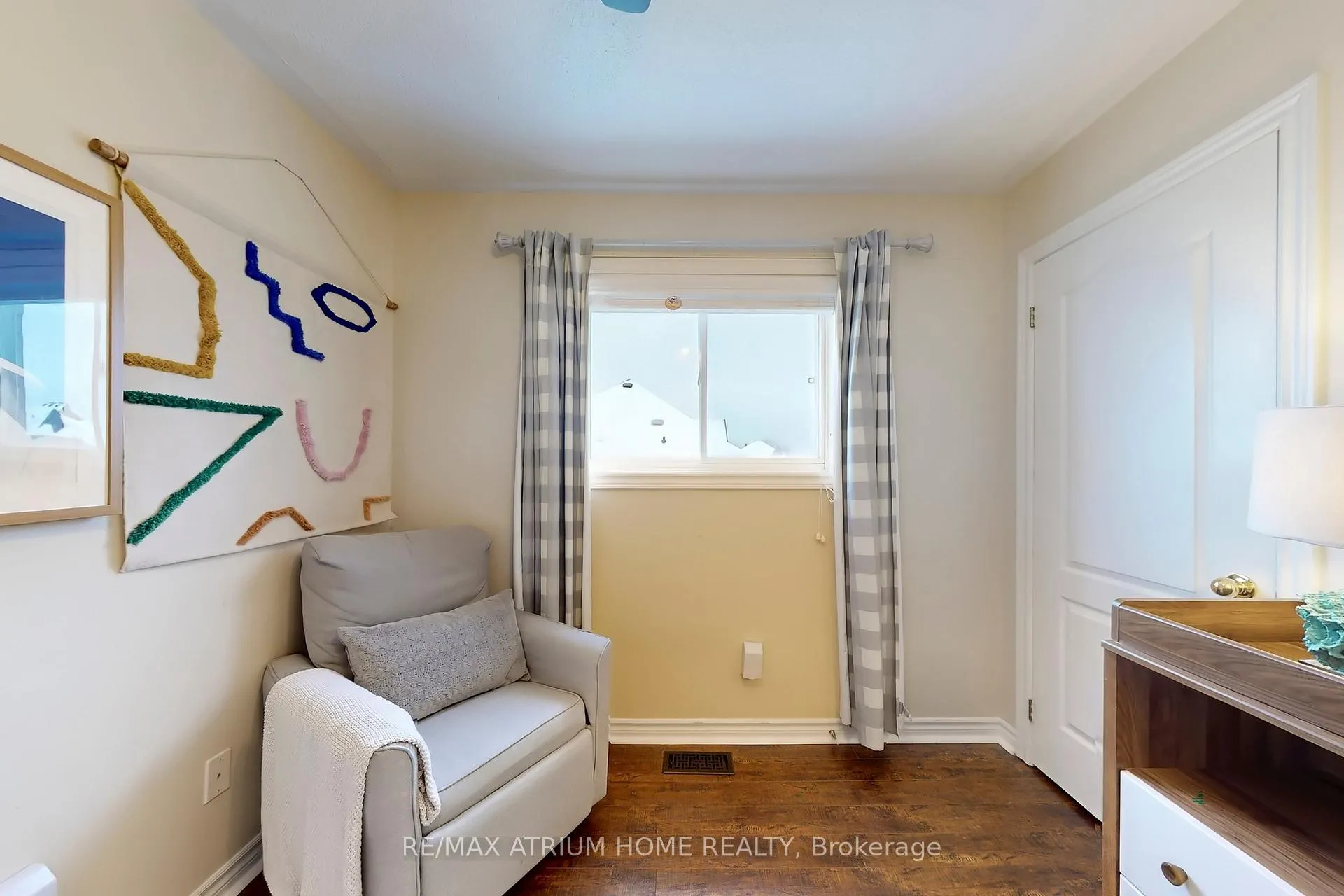 Photo 39 of 24 Castle Green Drive, Whitby, Rolling Acres — HOMEH