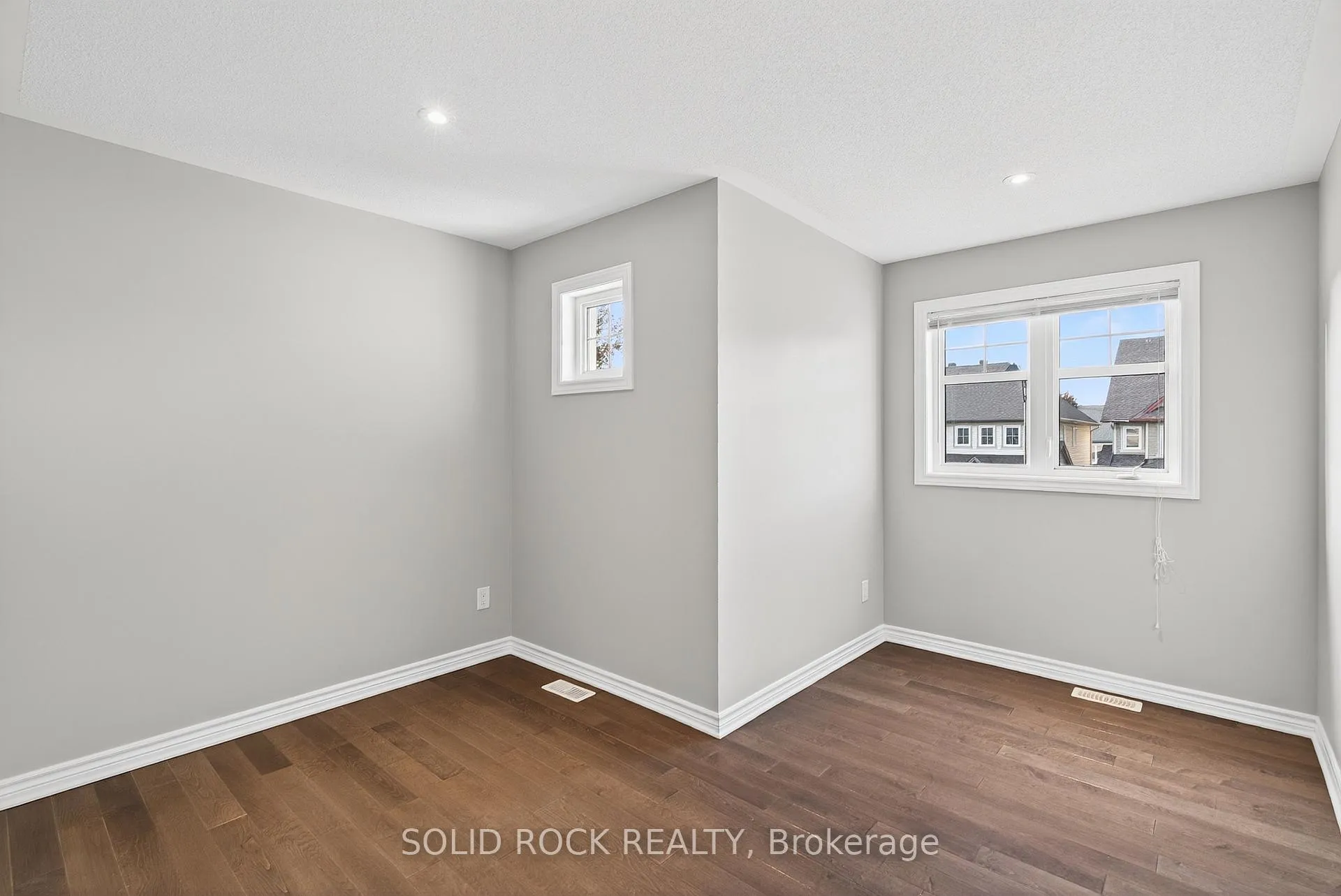 Photo 31 of 520 Elm Park Avenue, Ottawa, Barrhaven - Longfields — HOMEH