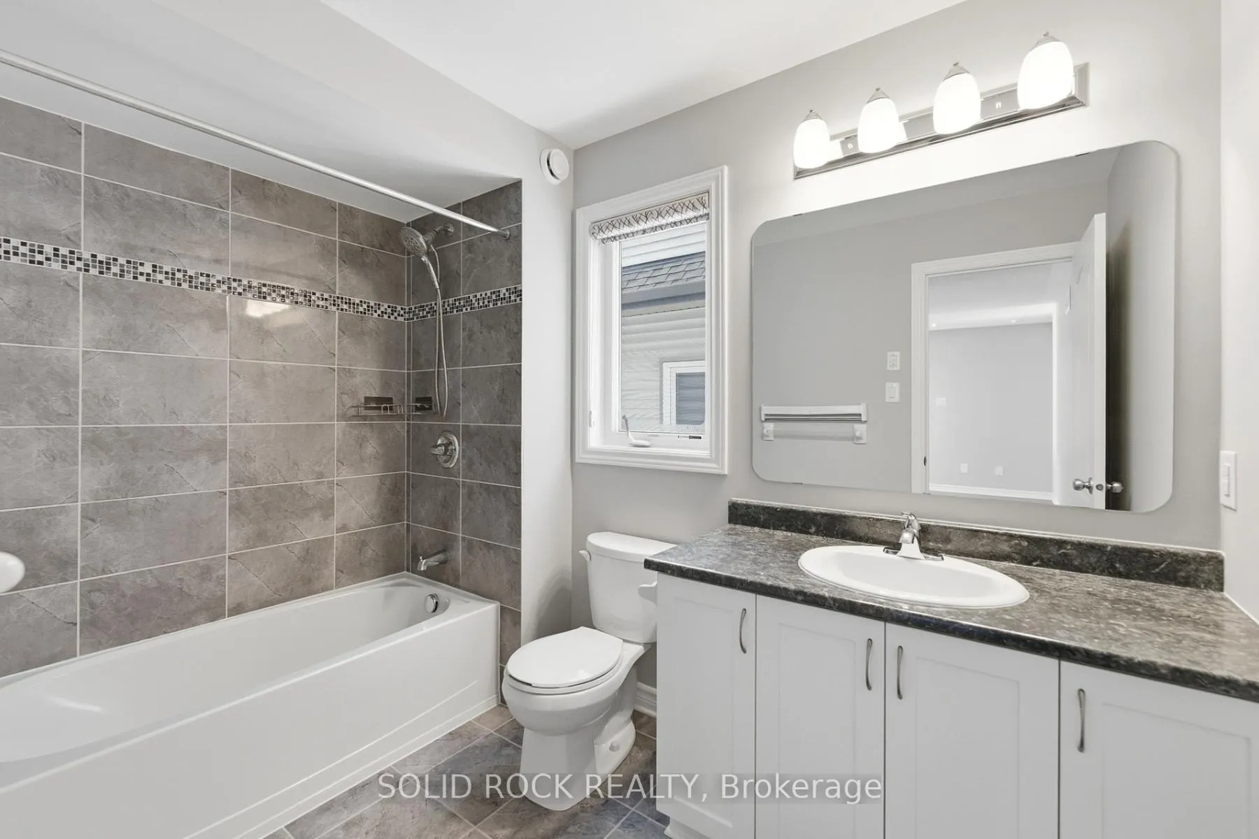 Photo 35 of 520 Elm Park Avenue, Ottawa, Barrhaven - Longfields — HOMEH