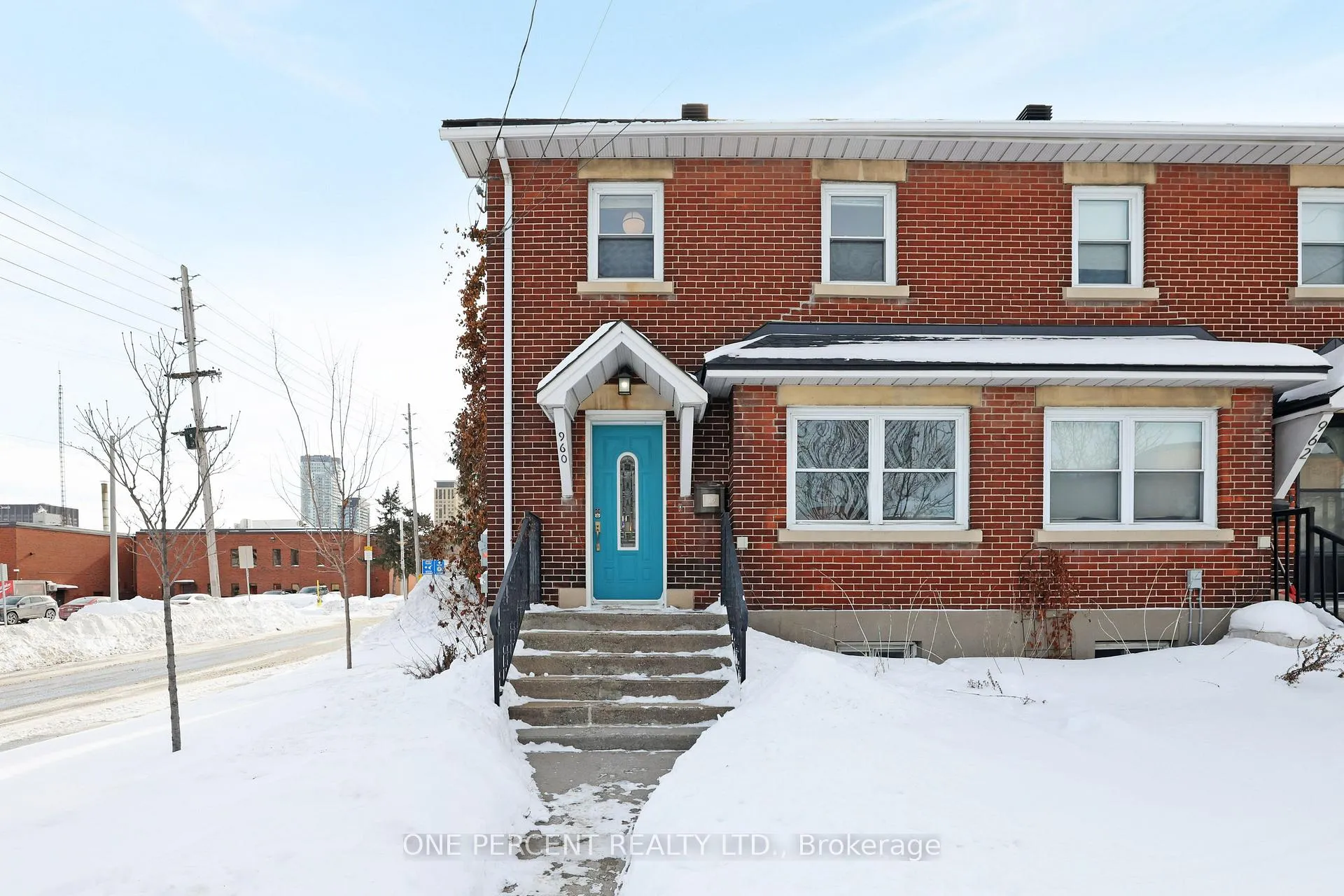 Photo 2 of 960 Gladstone Avenue, Ottawa, Hintonburg — HOMEH